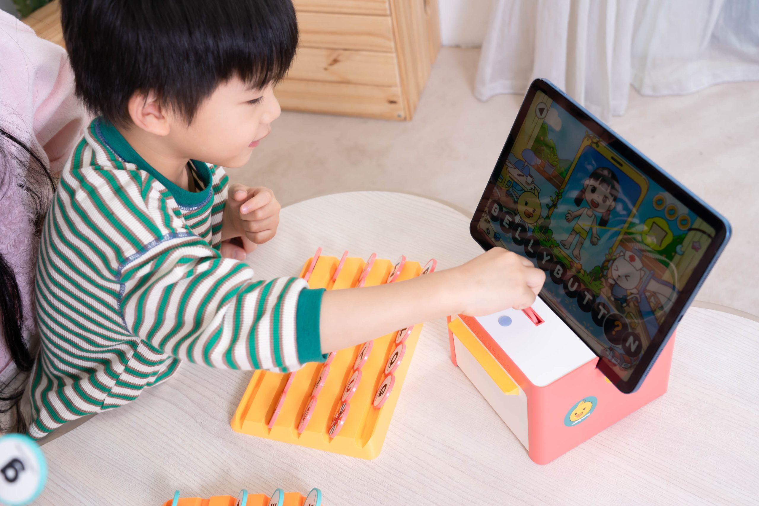 讓AI來助攻!沈浸式激發孩子主動學習!【韓國Rolling Seed智能互動學習遊戲機】茜茜獨家送收納包1200元+直播最狂折 讓AI來助攻!沈浸式激發孩子主動學習!【韓國Rolling Seed智能互動學習遊戲機】茜茜獨家送收納包1200元+直播最狂折