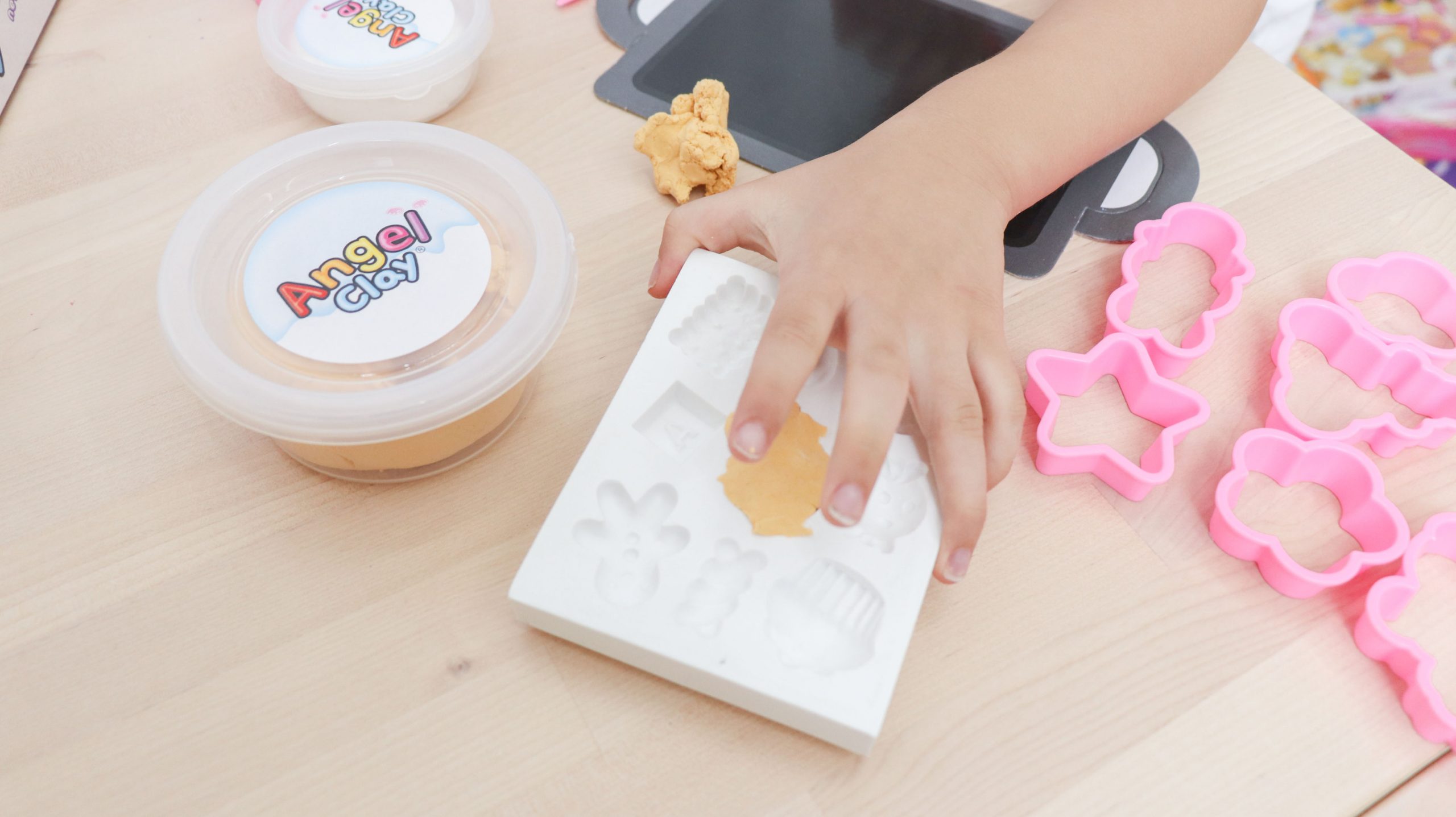 價格可愛玩不膩【韓國第一品牌Donerland天使動力沙、天使黏土、天使雲黏土(超輕黏土)、水黏土】