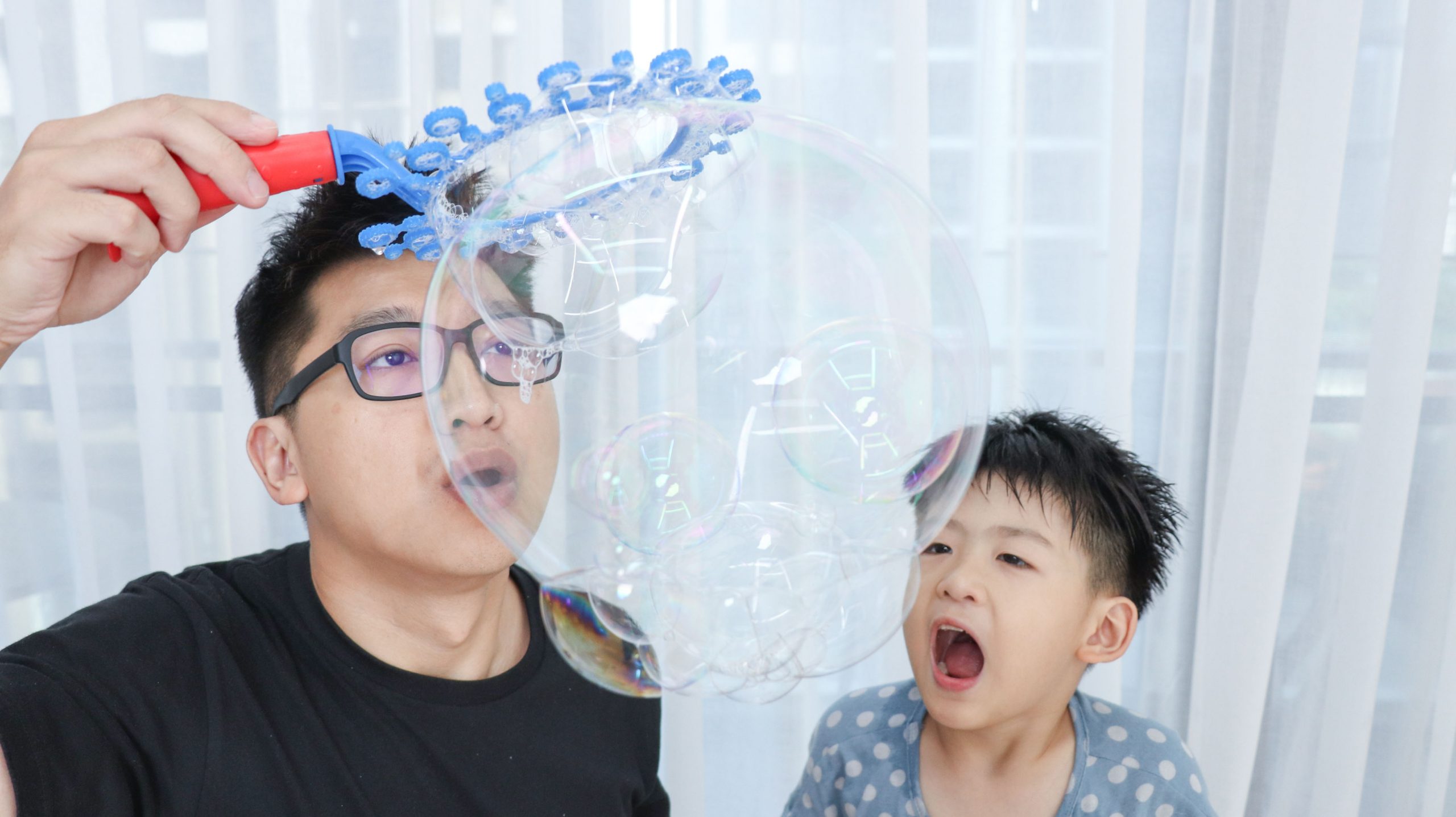 【小孩放電神器｜安可堡Unlce Bubble泡泡 超乎想像的好玩！】