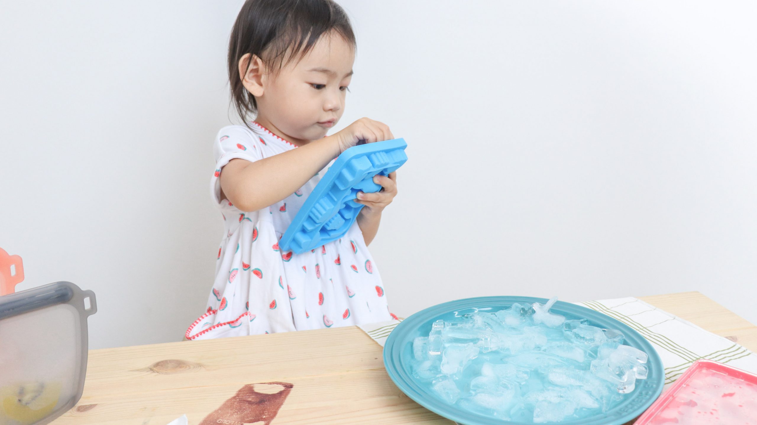 【廚房神級好刷！韓國sillymann無毒耐熱 鉑金矽膠奶瓶水杯刷。水壺。牙刷。廚房用品全系列】