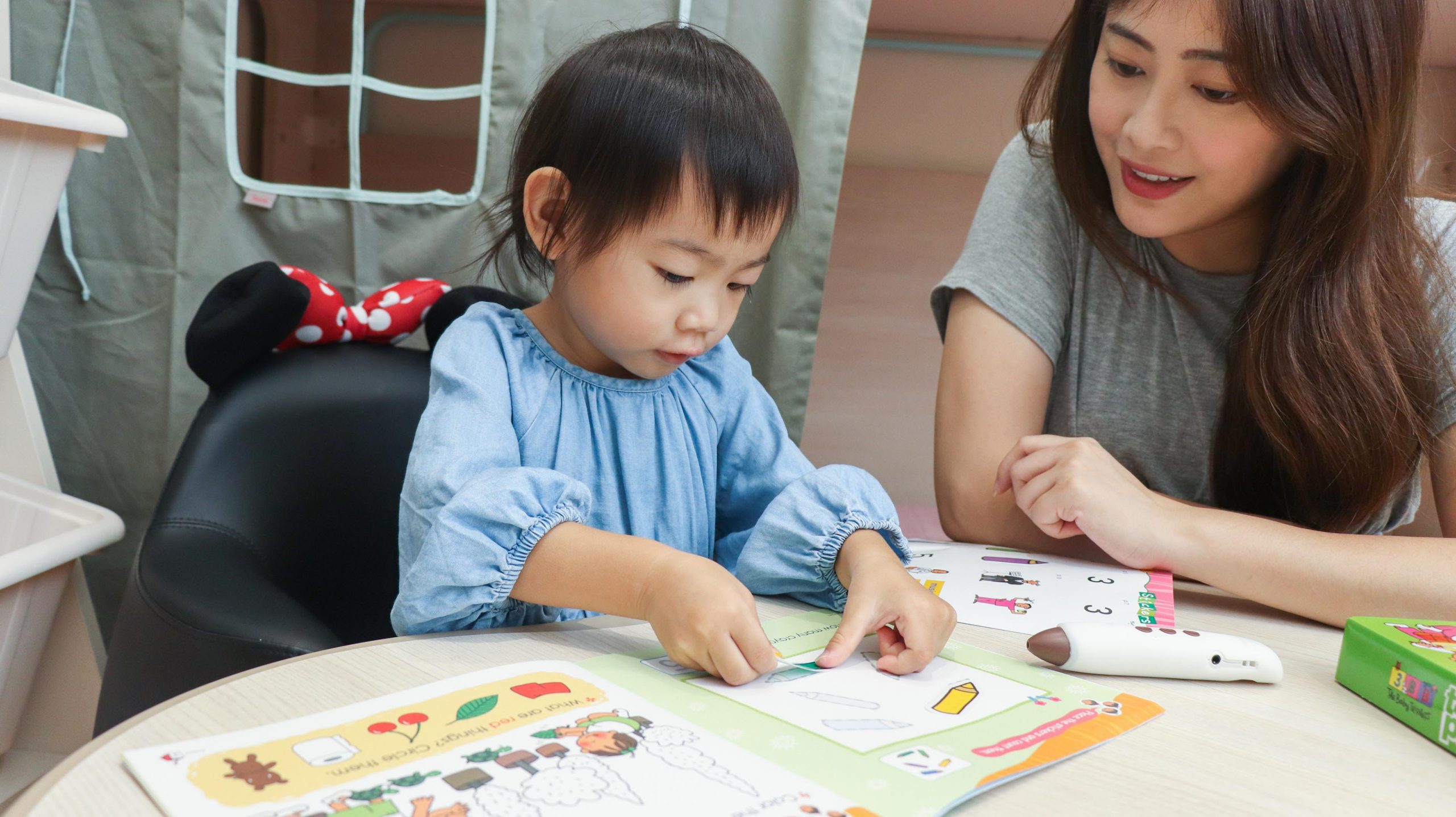 【KidsRead點讀筆x茜茜｜0歲開始～自然學雙語｜幼兒英文篇。茜茜建議適齡書單】