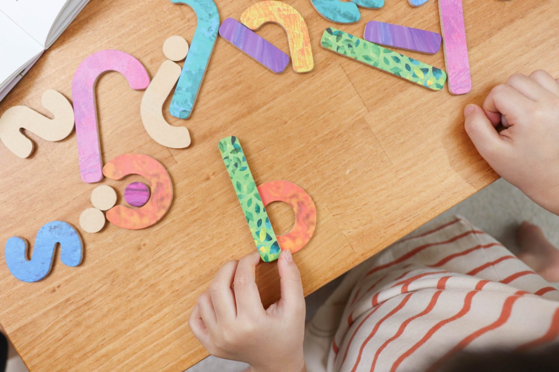 【小康軒｜2-4歲幼童篇｜SMART BOX遊戲盒。邏輯推理。合作型桌遊。成長繪本】