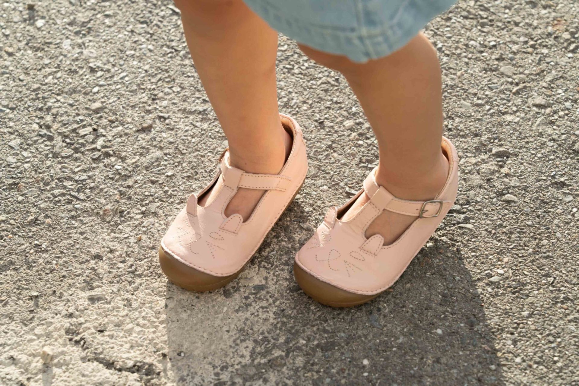 【茜茜經驗分享：如何為孩子挑選好鞋？｜澳洲OldSoles頂級Nappa真皮手工 學步鞋。童鞋】秋冬季新品上市！