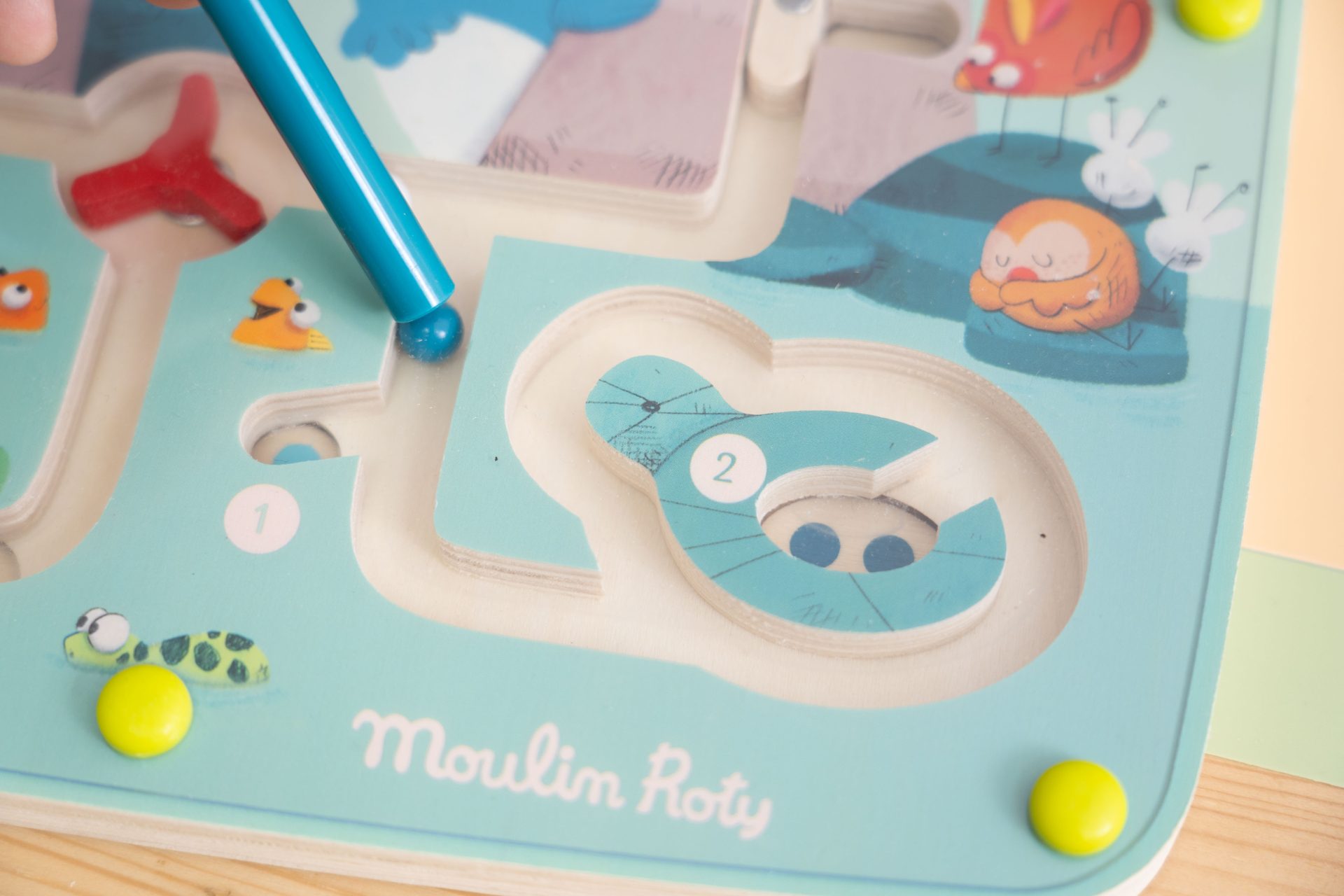 【歷久彌新 頂級品牌｜法國Moulin Roty 復古童玩積木。拼圖桌遊。木質車車】