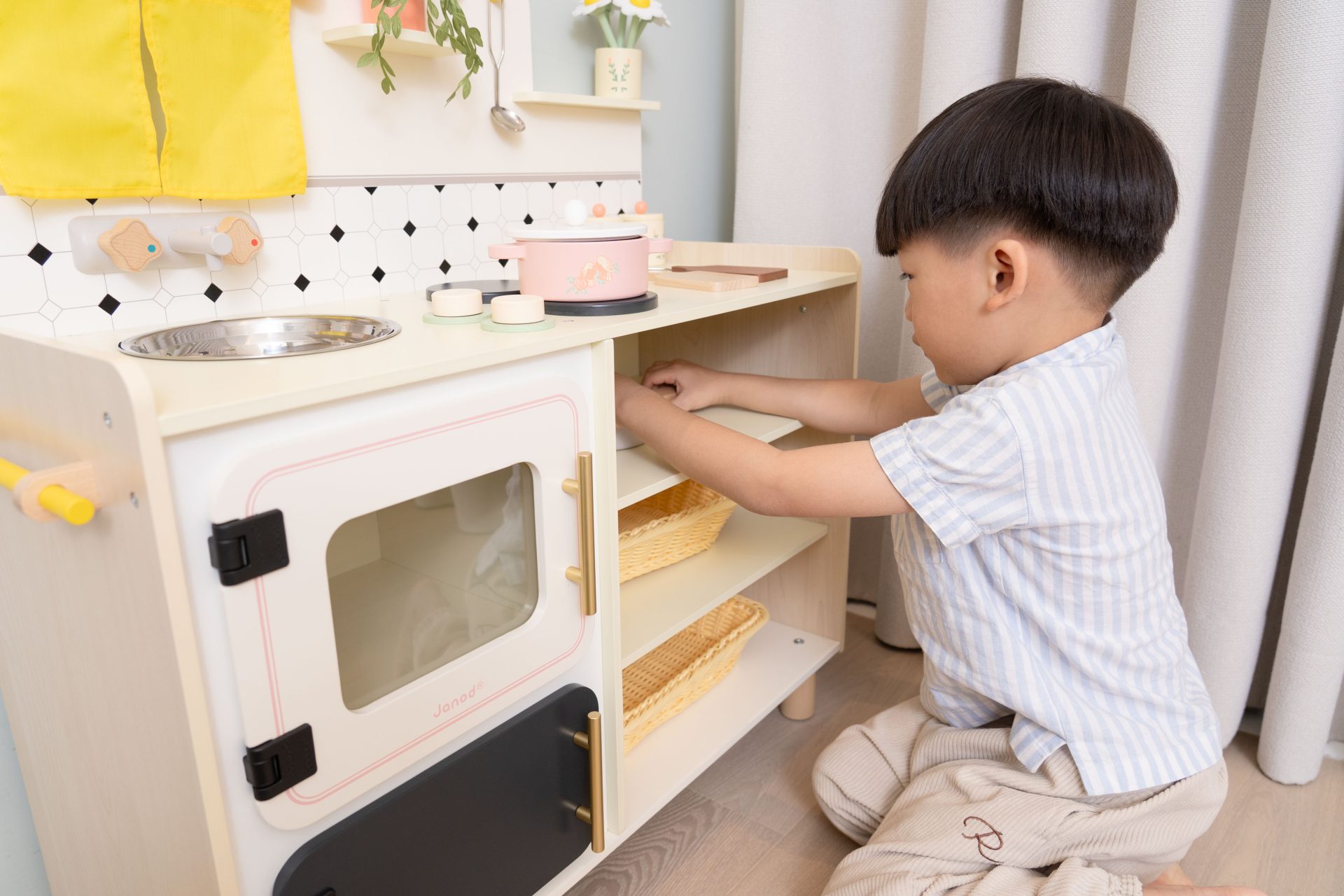 從切切樂到豪華廚房:孩子最愛的夢幻廚具清單一次公開✨【法國Janod+日本ED Inter廚房料理木玩 | 從0歲玩到12歲】茜茜獨家團購優惠 從切切樂到豪華廚房:孩子最愛的夢幻廚具清單一次公開✨【法國Janod+日本ED Inter廚房料理木玩 | 從0歲玩到12歲】茜茜獨家團購優惠