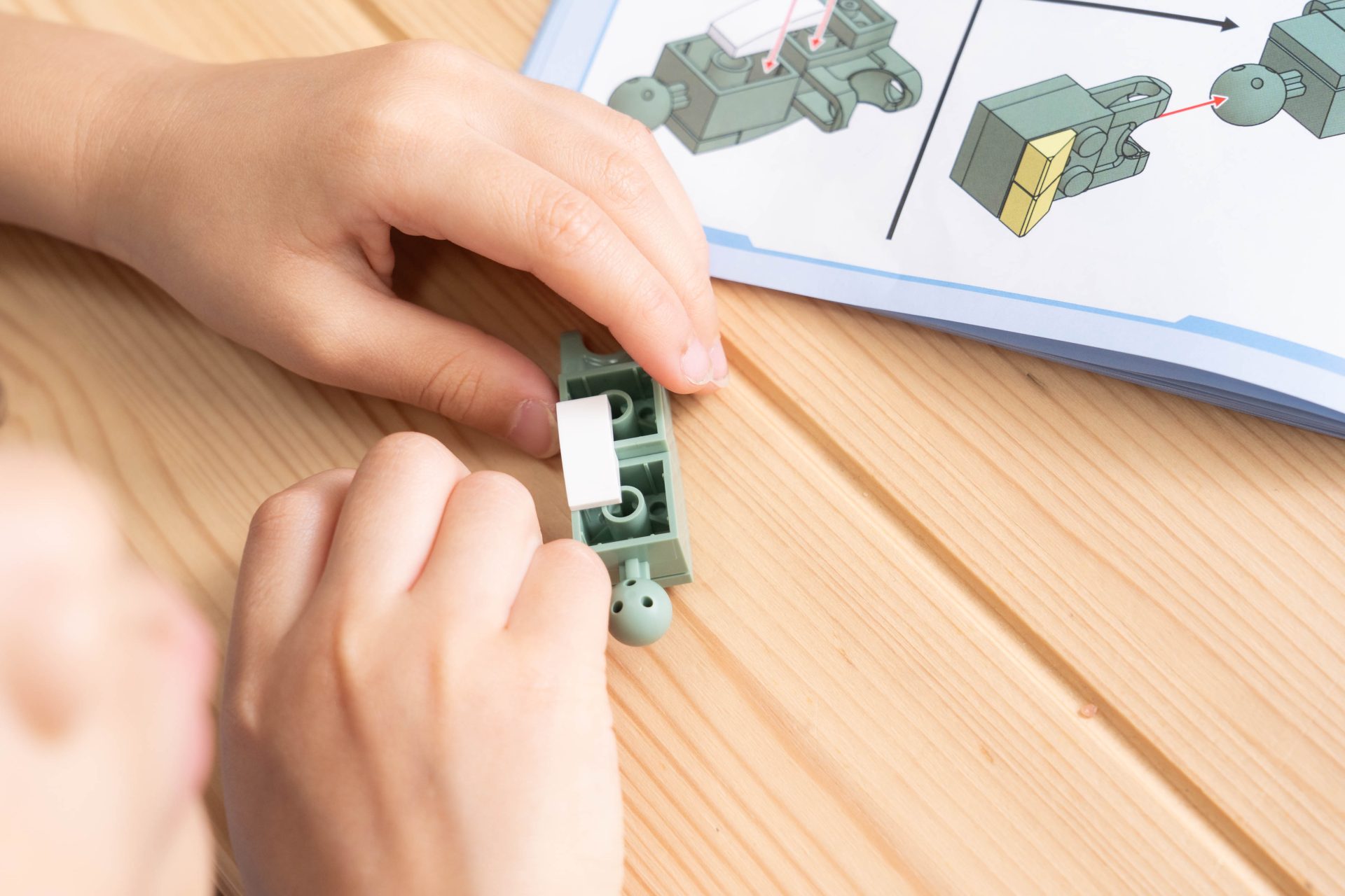 從細節玩出競爭力【日本Silverback超擬真可動積木+益智玩具+對戰遊戲】