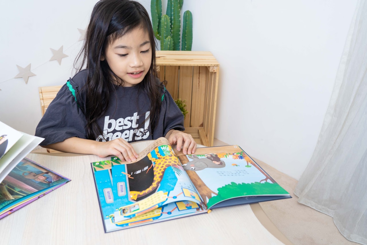 【小康軒｜2-4歲幼童篇｜SMART BOX遊戲盒。邏輯推理。合作型桌遊。成長繪本】
