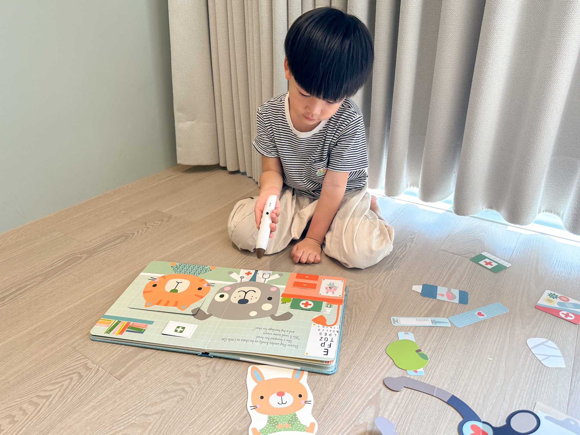 【KidsRead點讀筆x茜茜｜同步提升專注力｜幼兒英文篇。互動學習系列】+小小職人遊戲屋