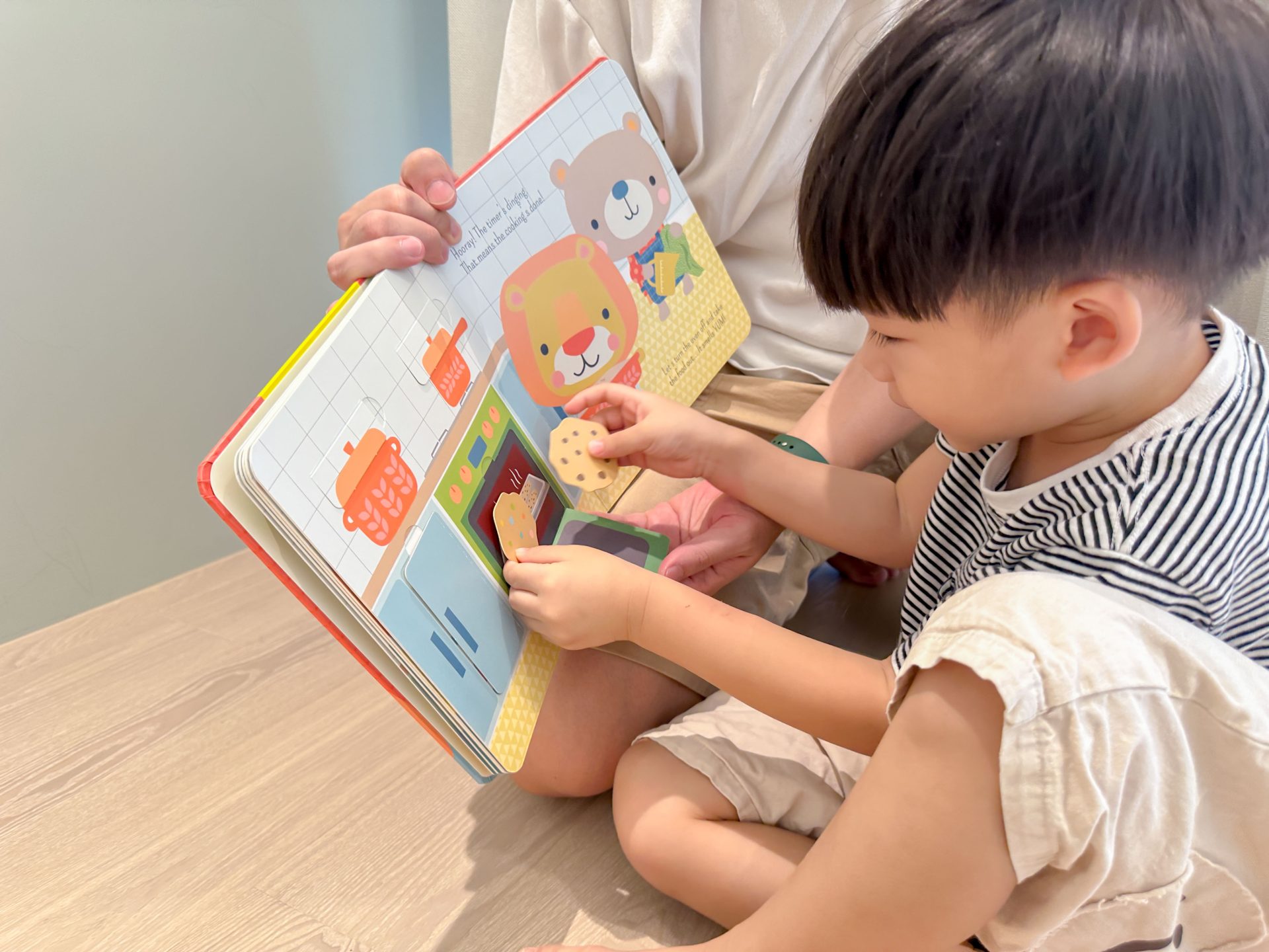 【KidsRead點讀筆x茜茜｜同步提升專注力｜幼兒英文篇。互動學習系列】+小小職人遊戲屋