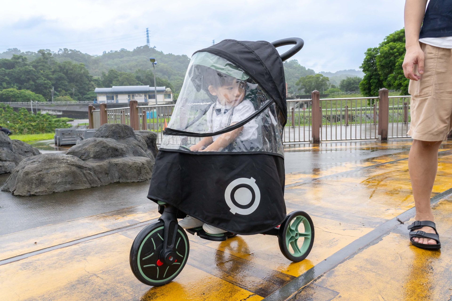 【從8個月玩到5-6歲｜法國Globber TRIKE五合一折疊三輪車(秒變兩輪滑步車。內有轉彎影片)｜寶寶2合1三輪滑步/腳踏車】