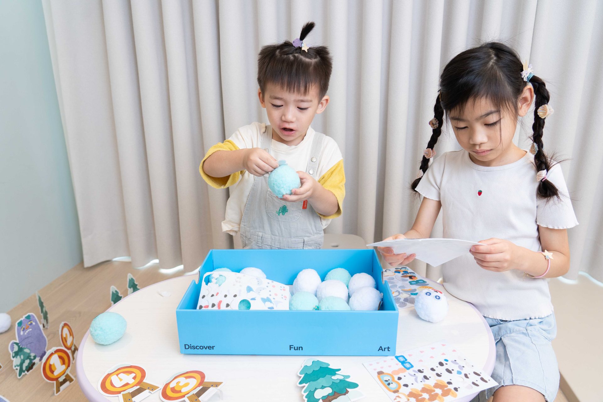 【MiDeer桌遊|彩虹磁力棒。阿基米德積木。靜音球。雪花片。體能五感。親子桌遊。擬真動物。廚房木玩。投影故事機。DIY手飾】2025夏季新品上市! 【MiDeer桌遊|彩虹磁力棒。阿基米德積木。靜音球。雪花片。體能五感。親子桌遊。擬真動物。廚房木玩。投影故事機。DIY手飾】2025夏季新品上市!