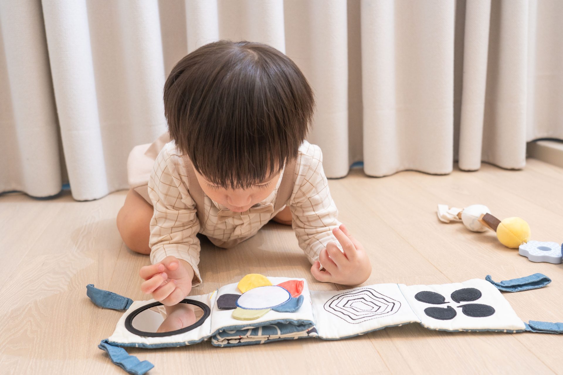 擔心孩子發展跟不上？你需要這個好東西【Learning Time 幼兒引導式學習盒】0~30個月成長 & 2歲以上情緒學習