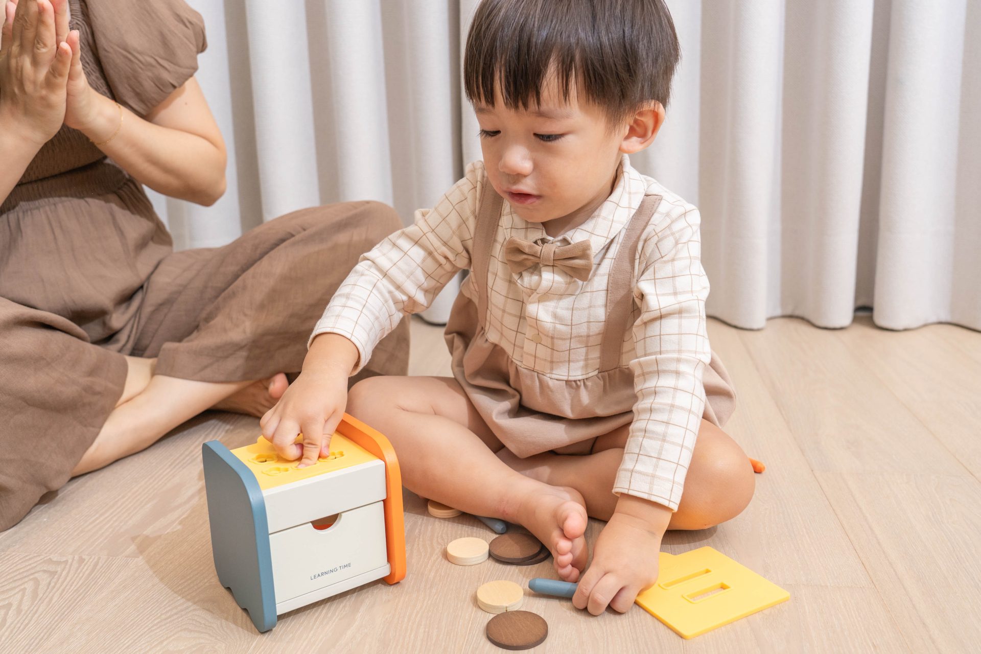 擔心孩子發展跟不上？你需要這個好東西【Learning Time 幼兒引導式學習盒】0~30個月成長 & 2歲以上情緒學習