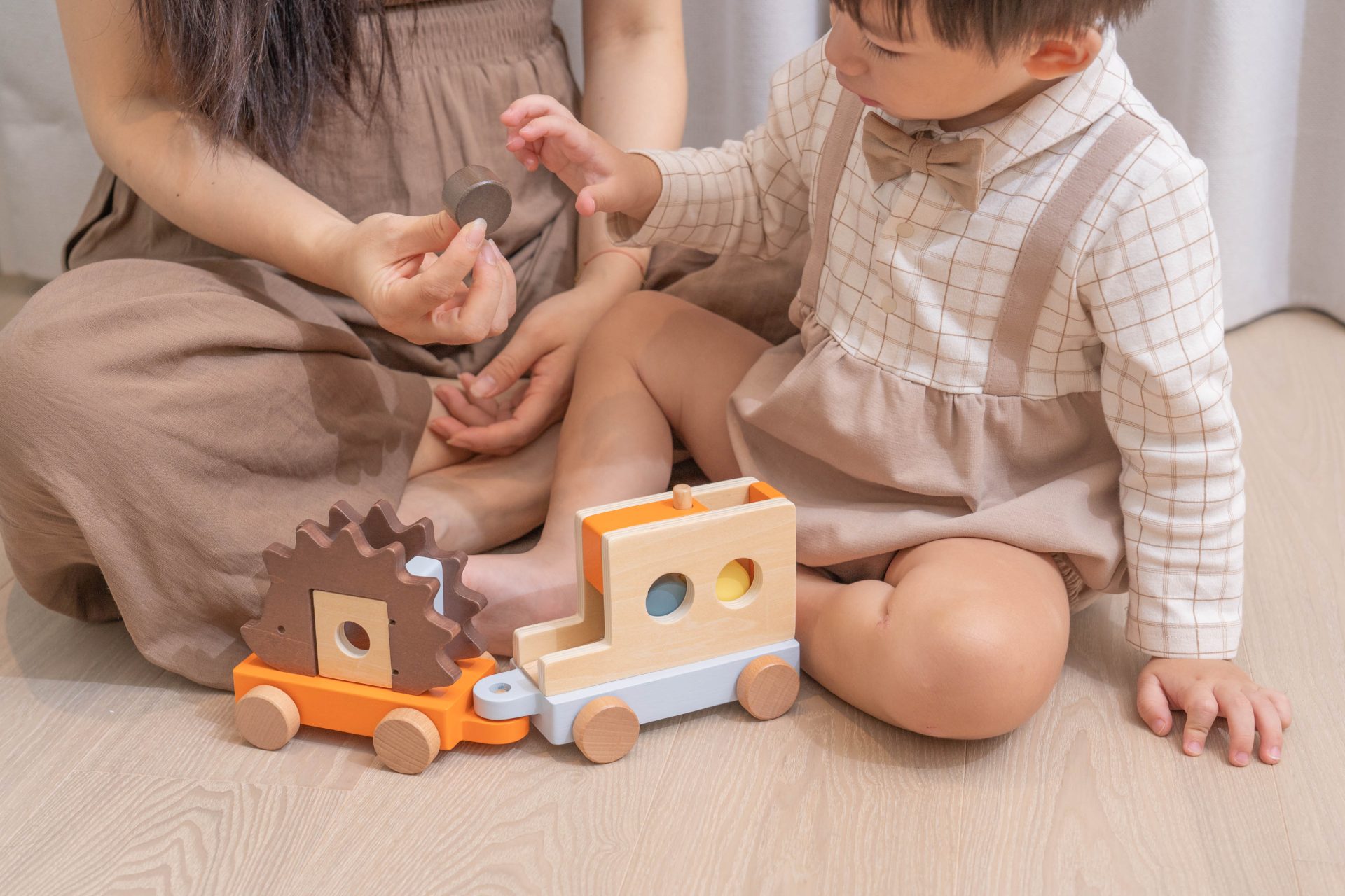 擔心孩子發展跟不上？你需要這個好東西【Learning Time 幼兒引導式學習盒】0~30個月成長 & 2歲以上情緒學習