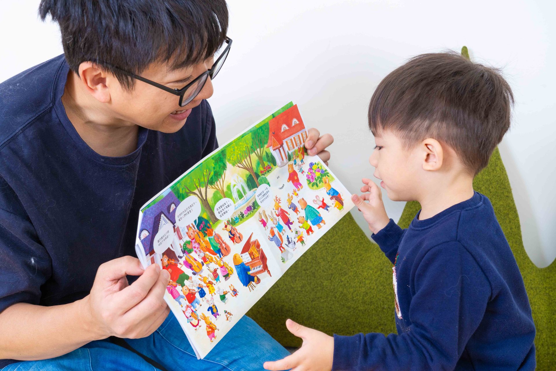 禾流文創童書團購【茜茜推薦|0-2歲+ 幼兒六感篇(上) 觸覺、聽覺、心覺】2025上半年度最大團。內有音樂書試聽影片 禾流文創童書團購【茜茜推薦|0-2歲+ 幼兒六感篇(上) 觸覺、聽覺、心覺】2025上半年度最大團。內有音樂書試聽影片