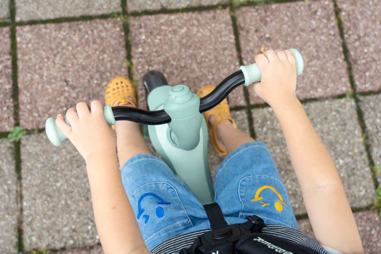 【從8個月玩到5-6歲|法國Globber TRIKE五合一折疊三輪車(秒變兩輪滑步車。內有轉彎影片)|寶寶2合1三輪滑步/腳踏車】 【從8個月玩到5-6歲|法國Globber TRIKE五合一折疊三輪車(秒變兩輪滑步車。內有轉彎影片)|寶寶2合1三輪滑步/腳踏車】