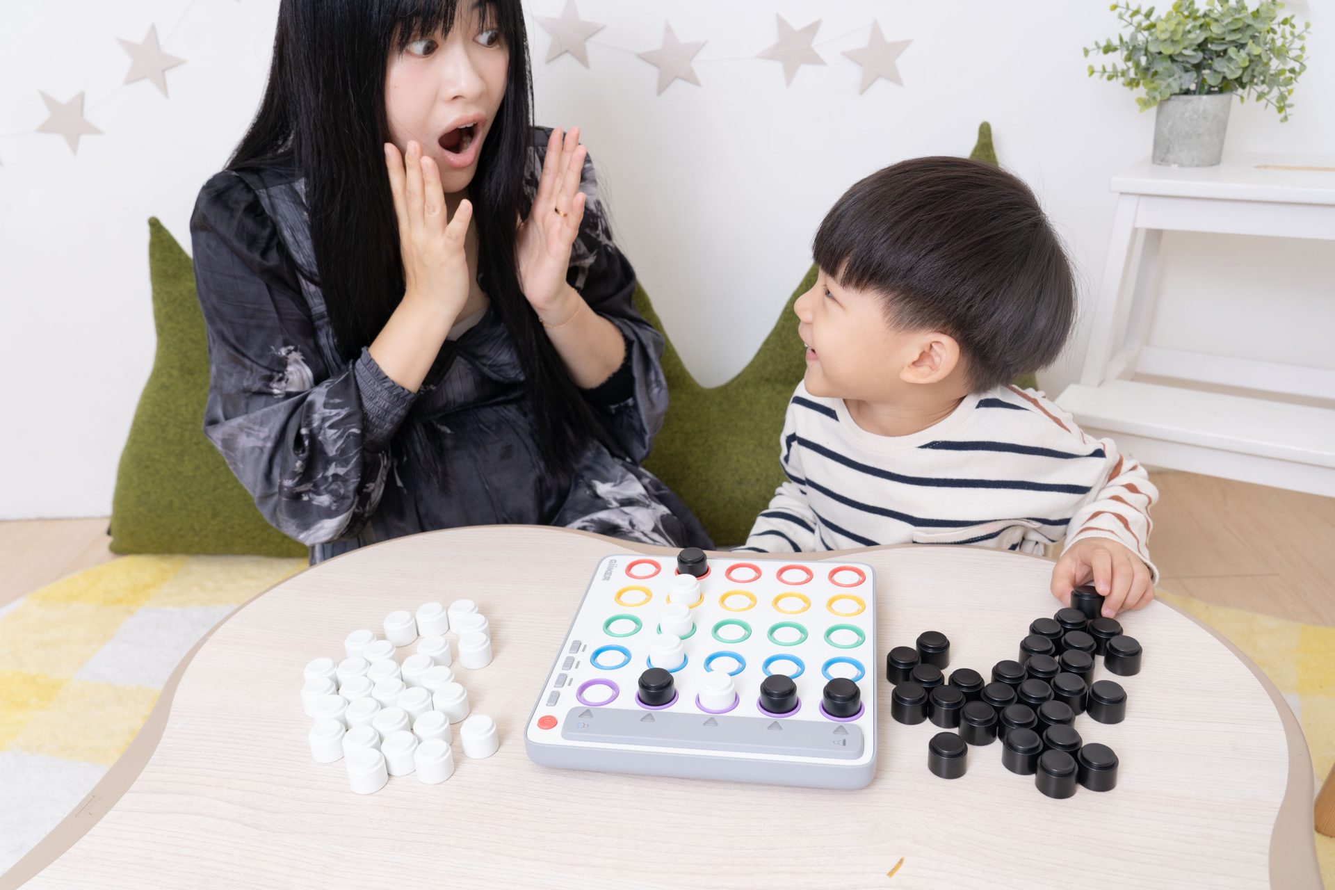 讓孩子大大減少3C使用!【GIIKER 兒童電子益智能遊戲機】 讓孩子大大減少3C使用!【GIIKER 兒童電子益智能遊戲機】