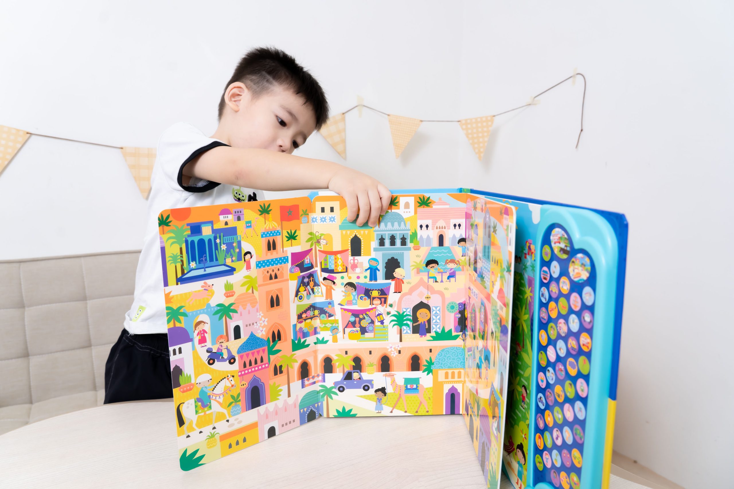 禾流文創童書團購【茜茜推薦|0-2歲+ 幼兒六感篇(上) 觸覺、聽覺、心覺】2025下半年度最大團。內有音樂書試聽影片 禾流文創童書團購【茜茜推薦|0-2歲+ 幼兒六感篇(上) 觸覺、聽覺、心覺】2025下半年度最大團。內有音樂書試聽影片