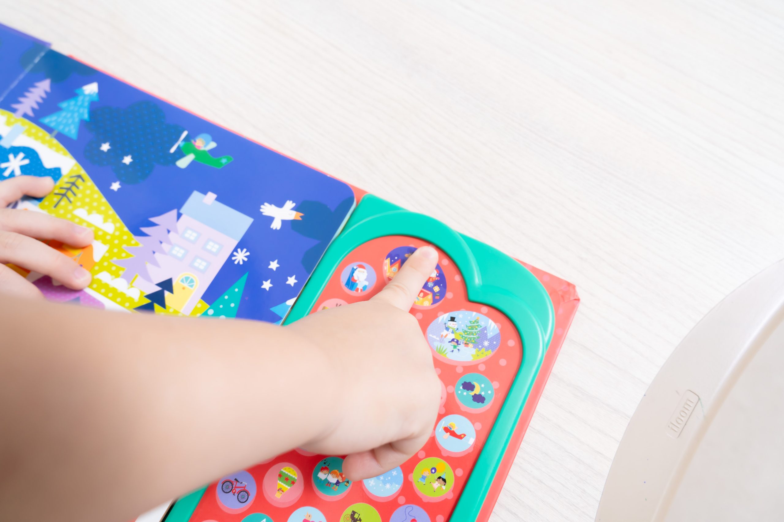 禾流文創童書團購【茜茜推薦|0-2歲+ 幼兒六感篇(上) 觸覺、聽覺、心覺】2025下半年度最大團。內有音樂書試聽影片 禾流文創童書團購【茜茜推薦|0-2歲+ 幼兒六感篇(上) 觸覺、聽覺、心覺】2025下半年度最大團。內有音樂書試聽影片
