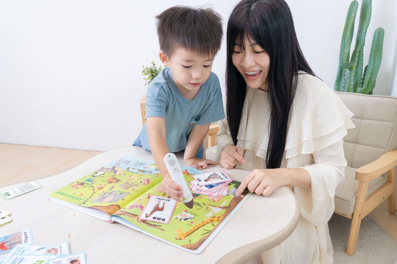【KidsRead點讀筆x茜茜｜0歲開始～自然學雙語｜幼兒英文篇。茜茜建議適齡書單】