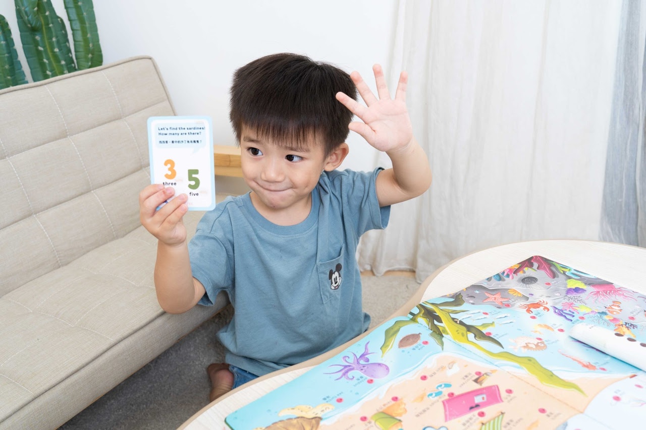 【KidsRead點讀筆x茜茜｜0歲開始～自然學雙語｜幼兒英文篇。茜茜建議適齡書單】