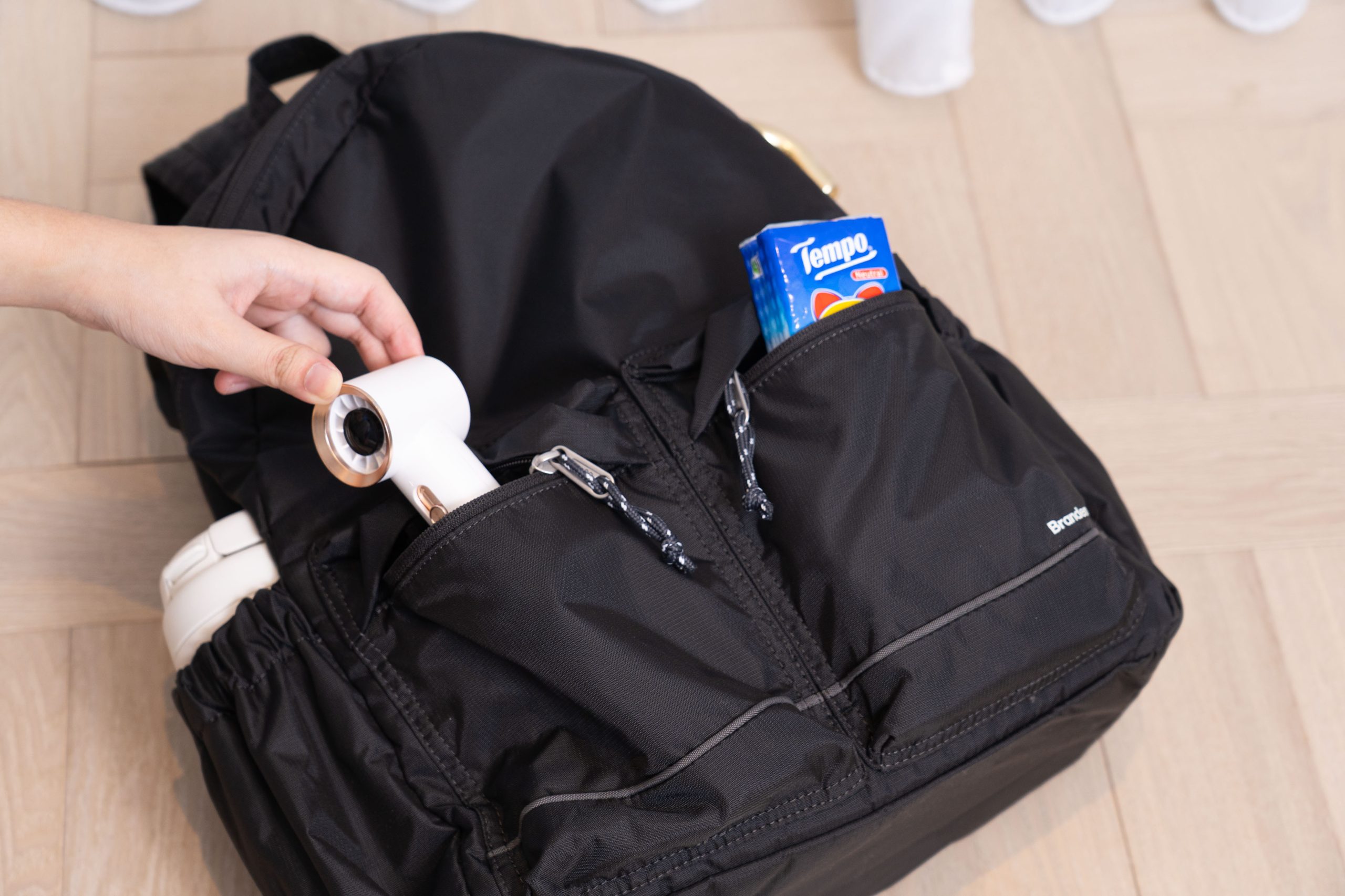 超神！拉鍊一拉多出40%收納空間！【韓國Branden收納專家｜最新二代系列＋Lite超輕量系列】壓縮收納袋(衣物/寢具/外套)。盥洗包。化妝包。護照包。防盜背包。鞋袋