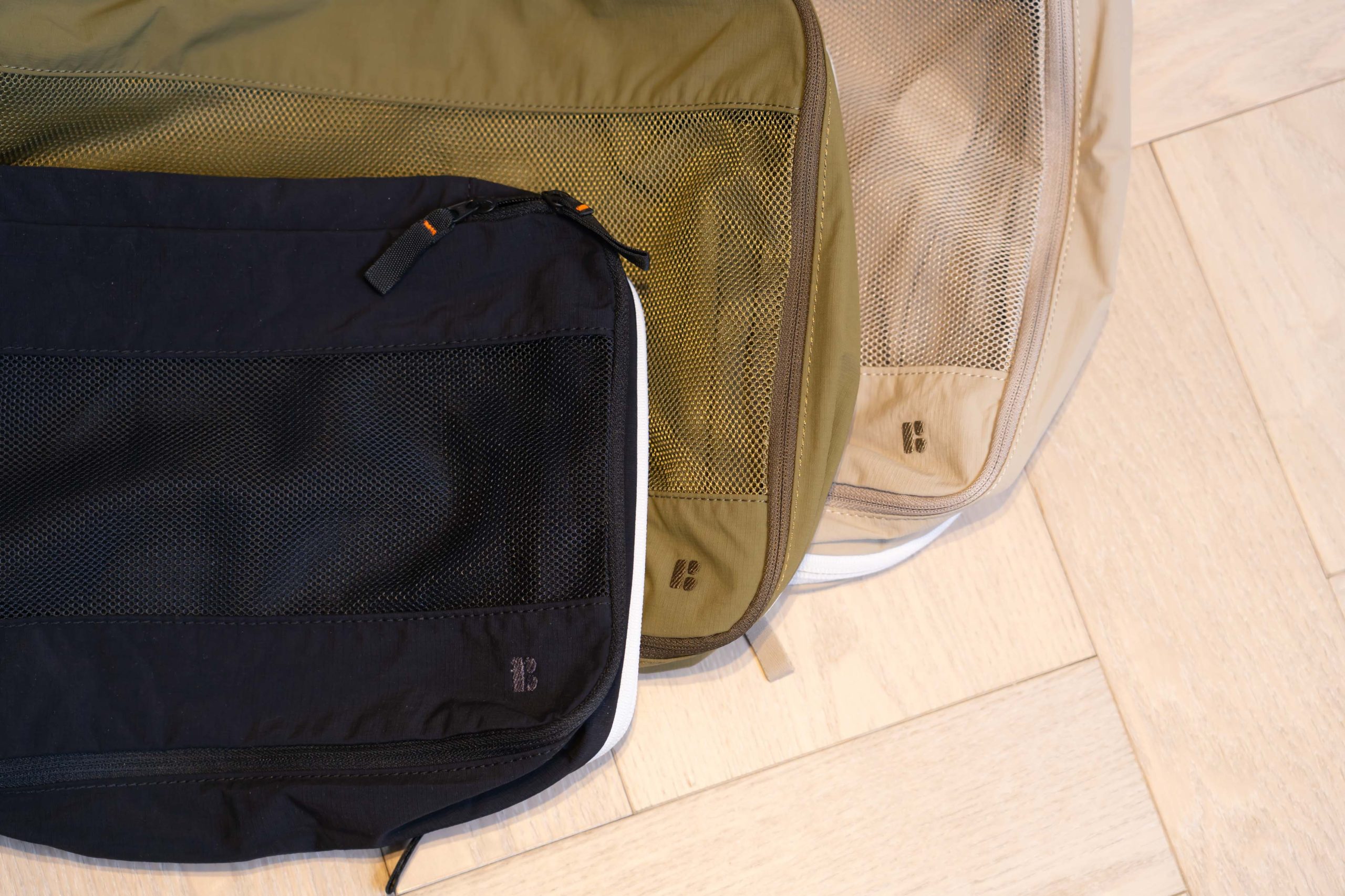 超神！拉鍊一拉多出40%收納空間！【韓國Branden收納專家｜最新二代系列＋Lite超輕量系列】壓縮收納袋(衣物/寢具/外套)。盥洗包。化妝包。護照包。防盜背包。鞋袋