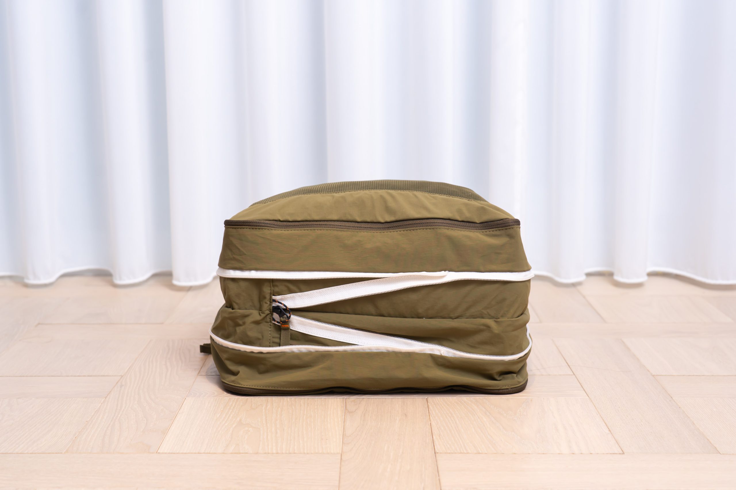 超神！拉鍊一拉多出40%收納空間！【韓國Branden收納專家｜最新二代系列＋Lite超輕量系列】壓縮收納袋(衣物/寢具/外套)。盥洗包。化妝包。護照包。防盜背包。鞋袋