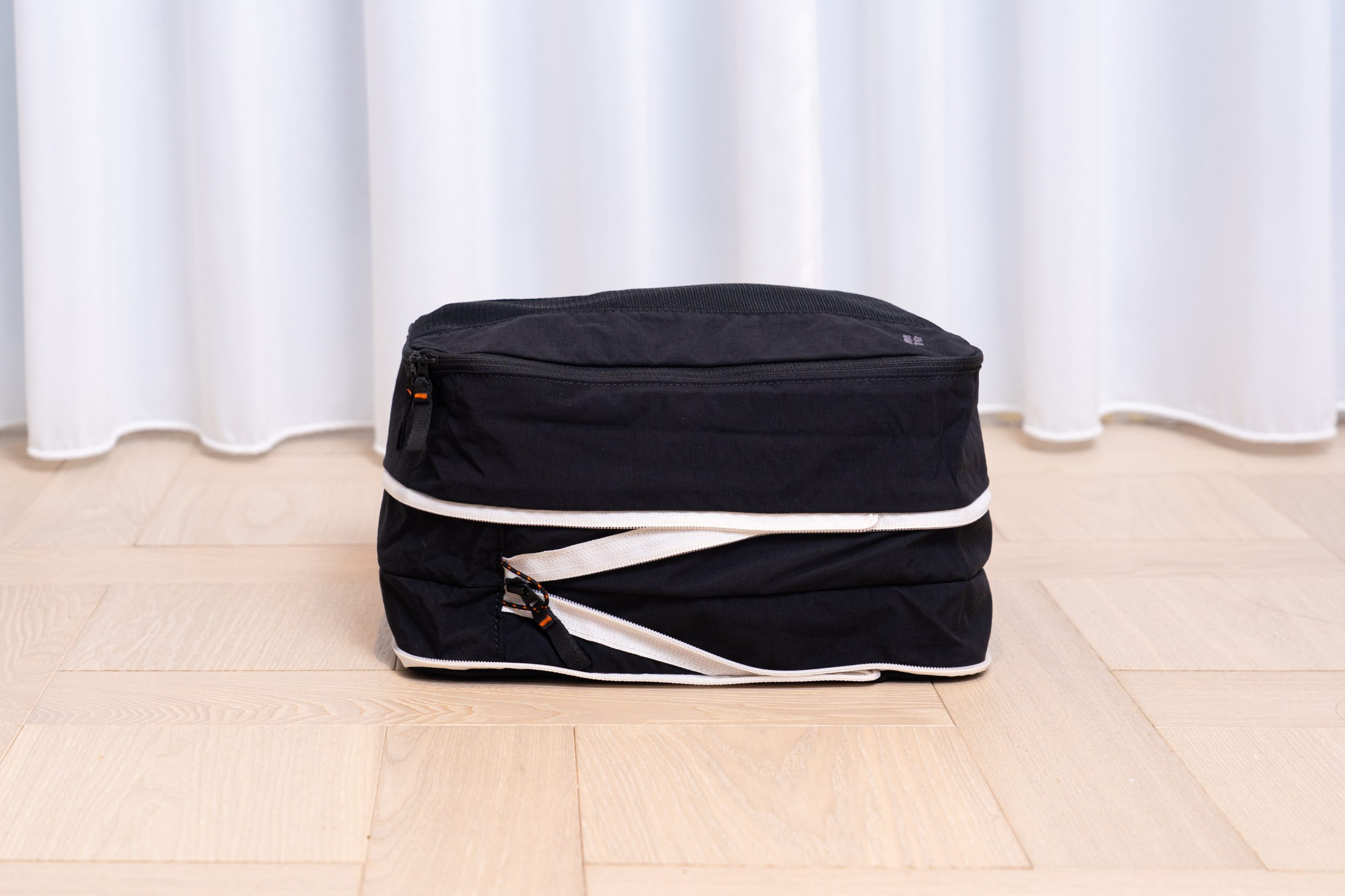 超神！拉鍊一拉多出40%收納空間！【韓國Branden收納專家｜最新二代系列＋Lite超輕量系列】壓縮收納袋(衣物/寢具/外套)。盥洗包。化妝包。護照包。防盜背包。鞋袋