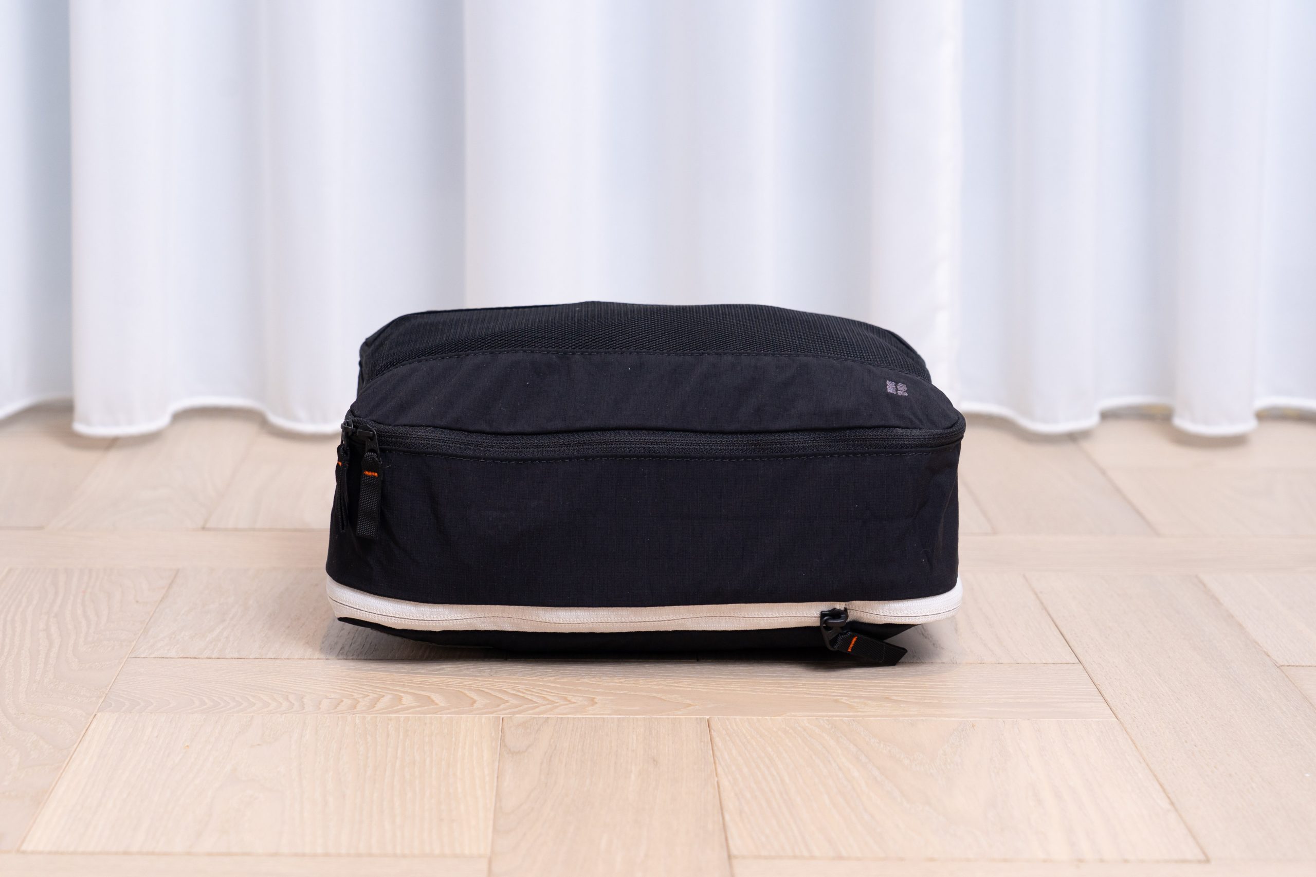 超神！拉鍊一拉多出40%收納空間！【韓國Branden收納專家｜最新二代系列＋Lite超輕量系列】壓縮收納袋(衣物/寢具/外套)。盥洗包。化妝包。護照包。防盜背包。鞋袋