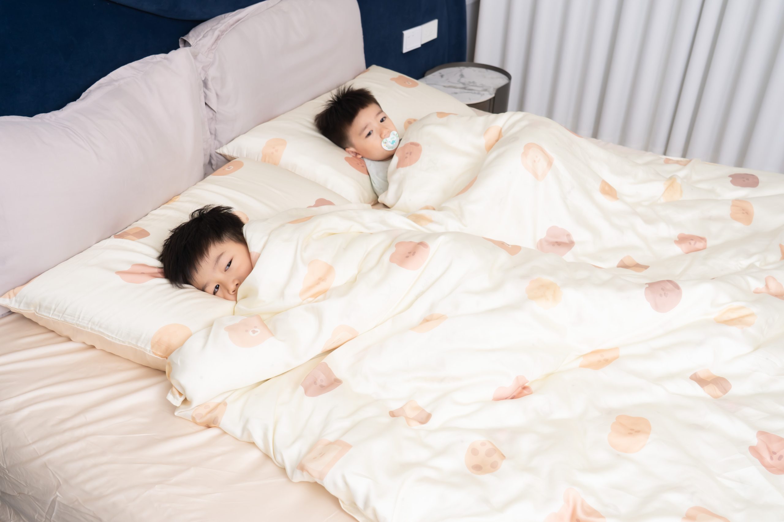 【給你柔柔嫩嫩一夜好眠｜伯尼寢具 頂級膠原蛋白60支天絲寢具+汪汪隊天絲兒童睡墊】茜茜質感好物團購