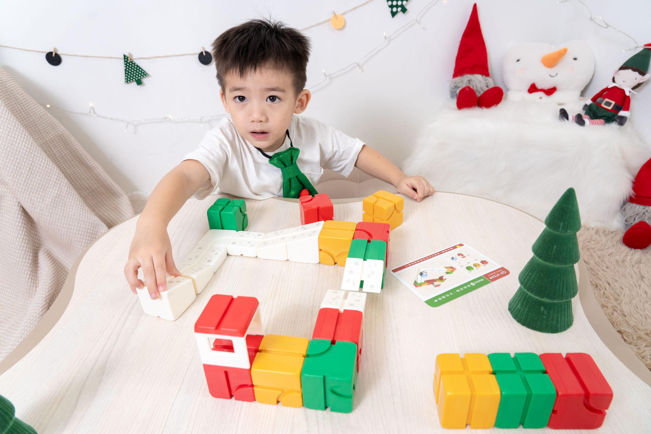 台灣之光【Qbi益智磁吸軌道玩具｜開發孩子無限可能～從0歲玩到99歲】茜茜獨家聖誕新品！