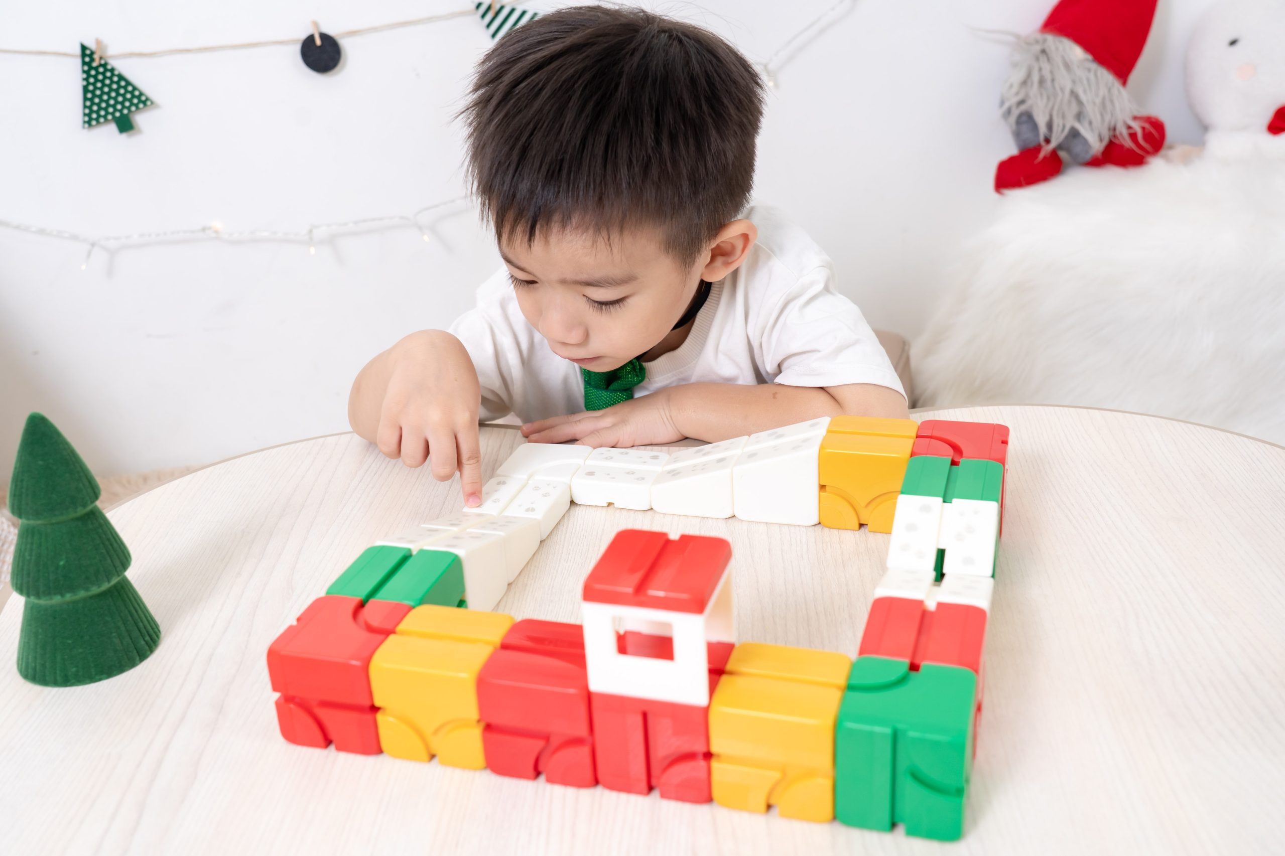 台灣之光【Qbi益智磁吸軌道玩具｜開發孩子無限可能～從0歲玩到99歲】茜茜獨家聖誕新品！