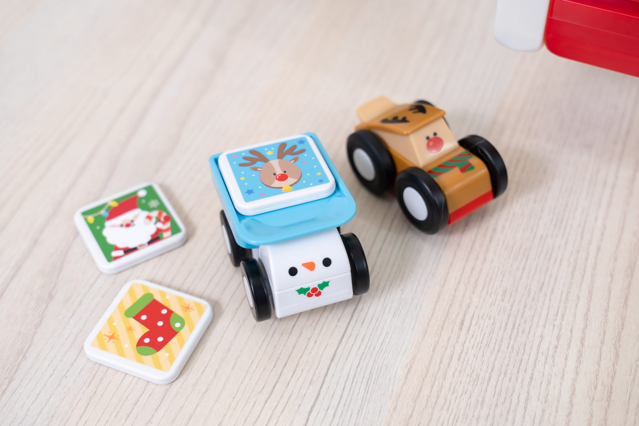 台灣之光【Qbi益智磁吸軌道玩具｜開發孩子無限可能～從0歲玩到99歲】茜茜獨家聖誕新品！