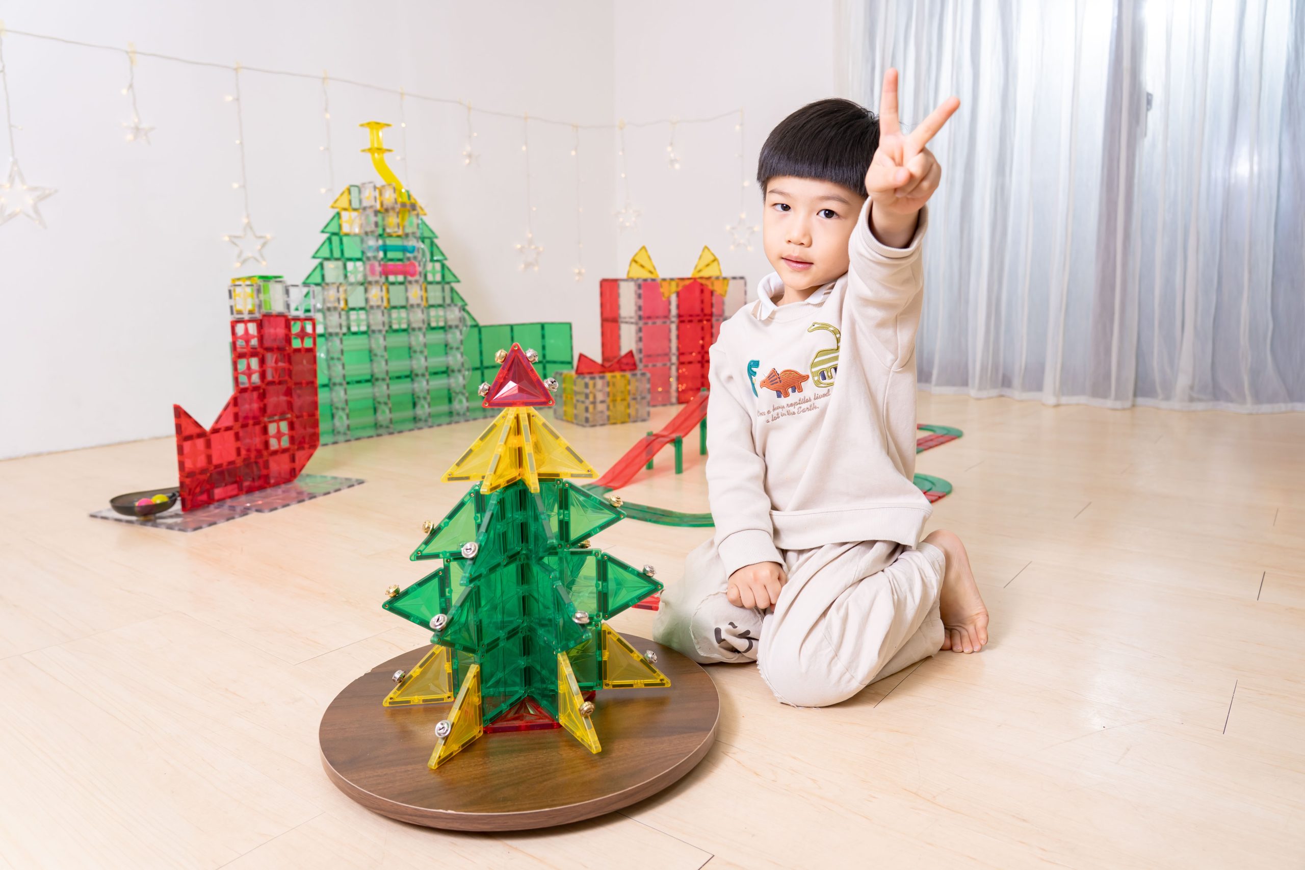 玩出未來創造力【MNTL多彩藝術磁力片、磁力積木、迷你磁力片】0-10歲玩法分享+實玩影片｜茜茜團購推薦