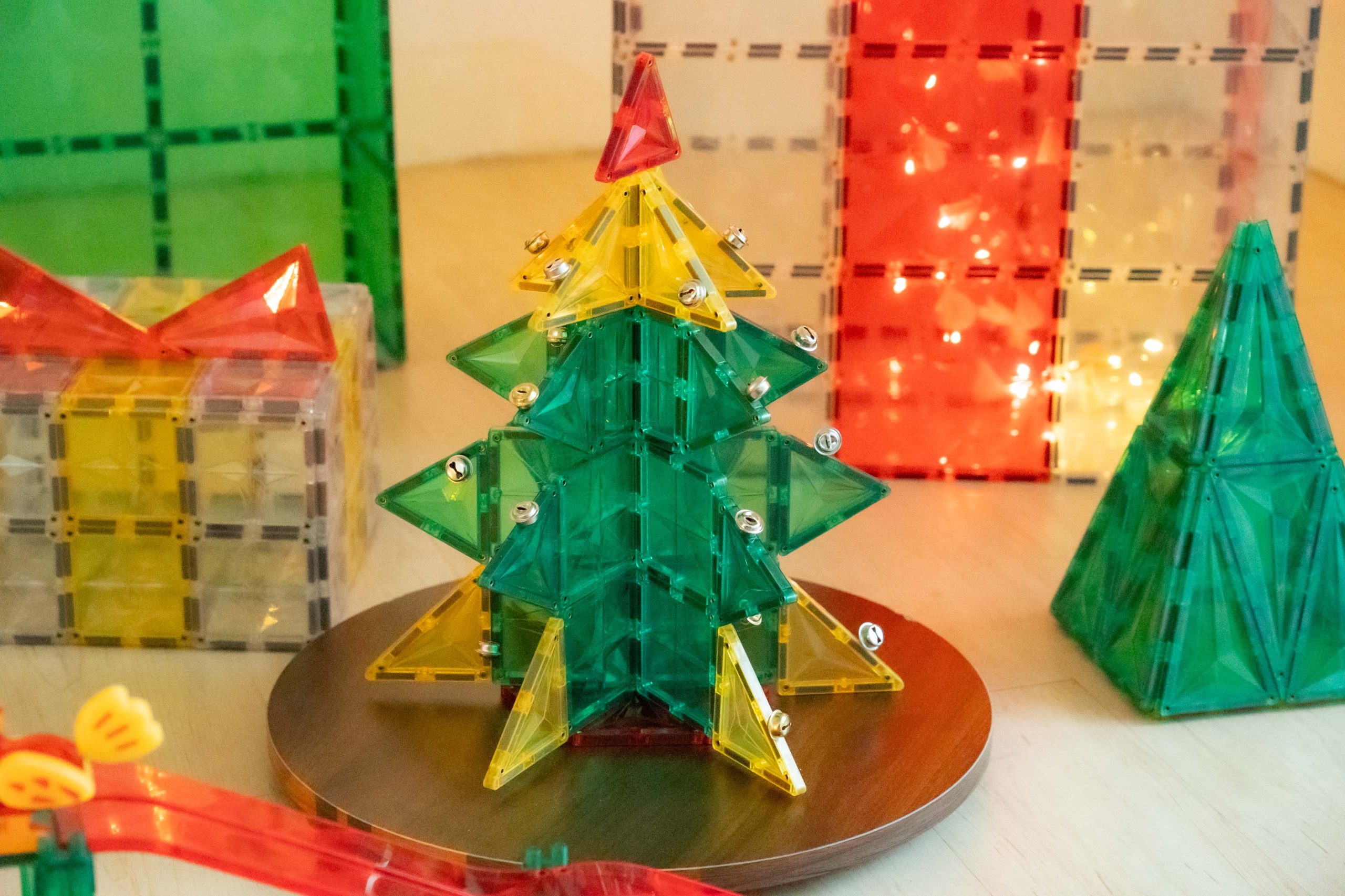 玩出未來創造力【MNTL多彩藝術磁力片、磁力積木、迷你磁力片】0-10歲玩法分享+實玩影片｜茜茜團購推薦