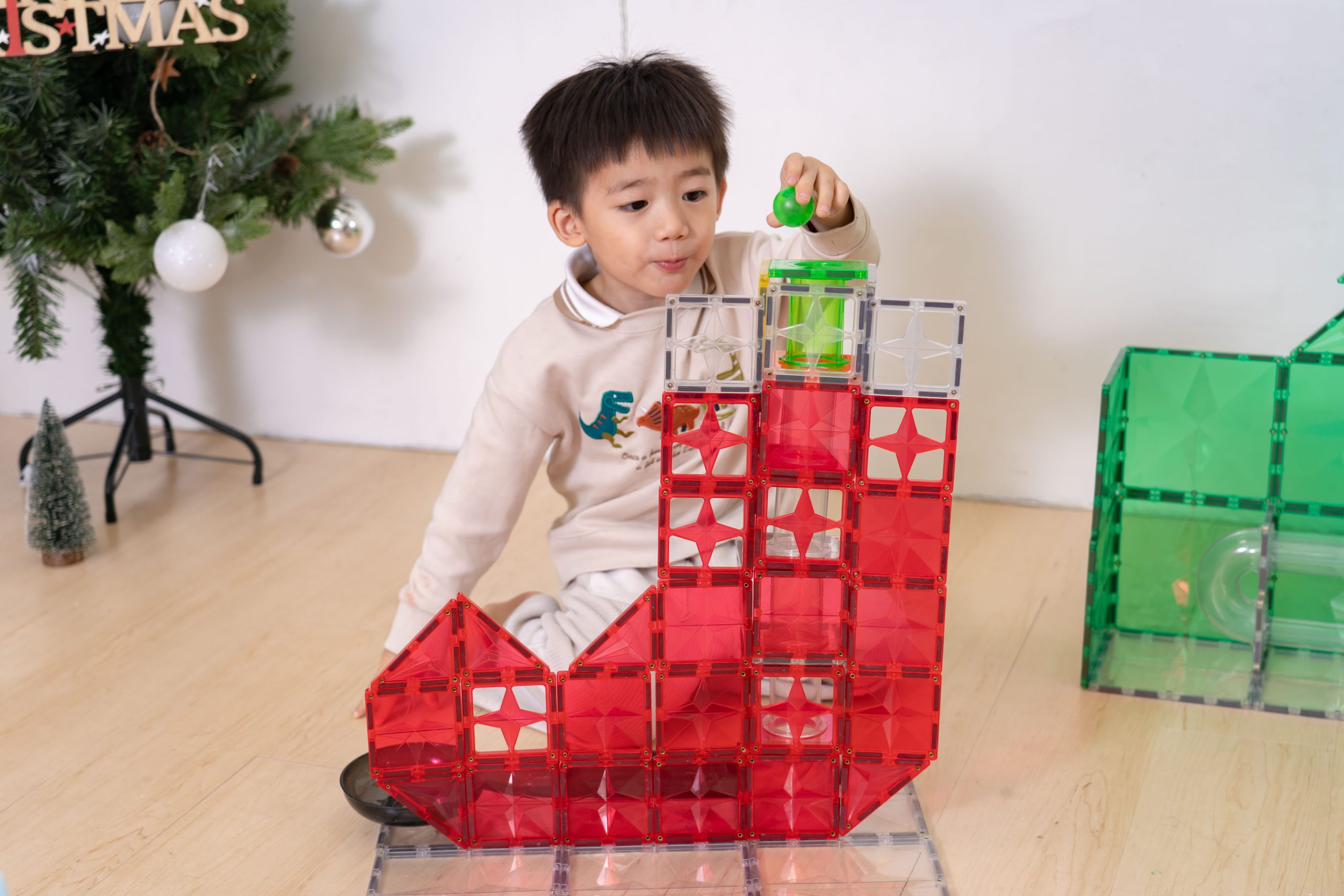 玩出未來創造力【MNTL多彩藝術磁力片、磁力積木、迷你磁力片】0-10歲玩法分享+實玩影片｜茜茜團購推薦