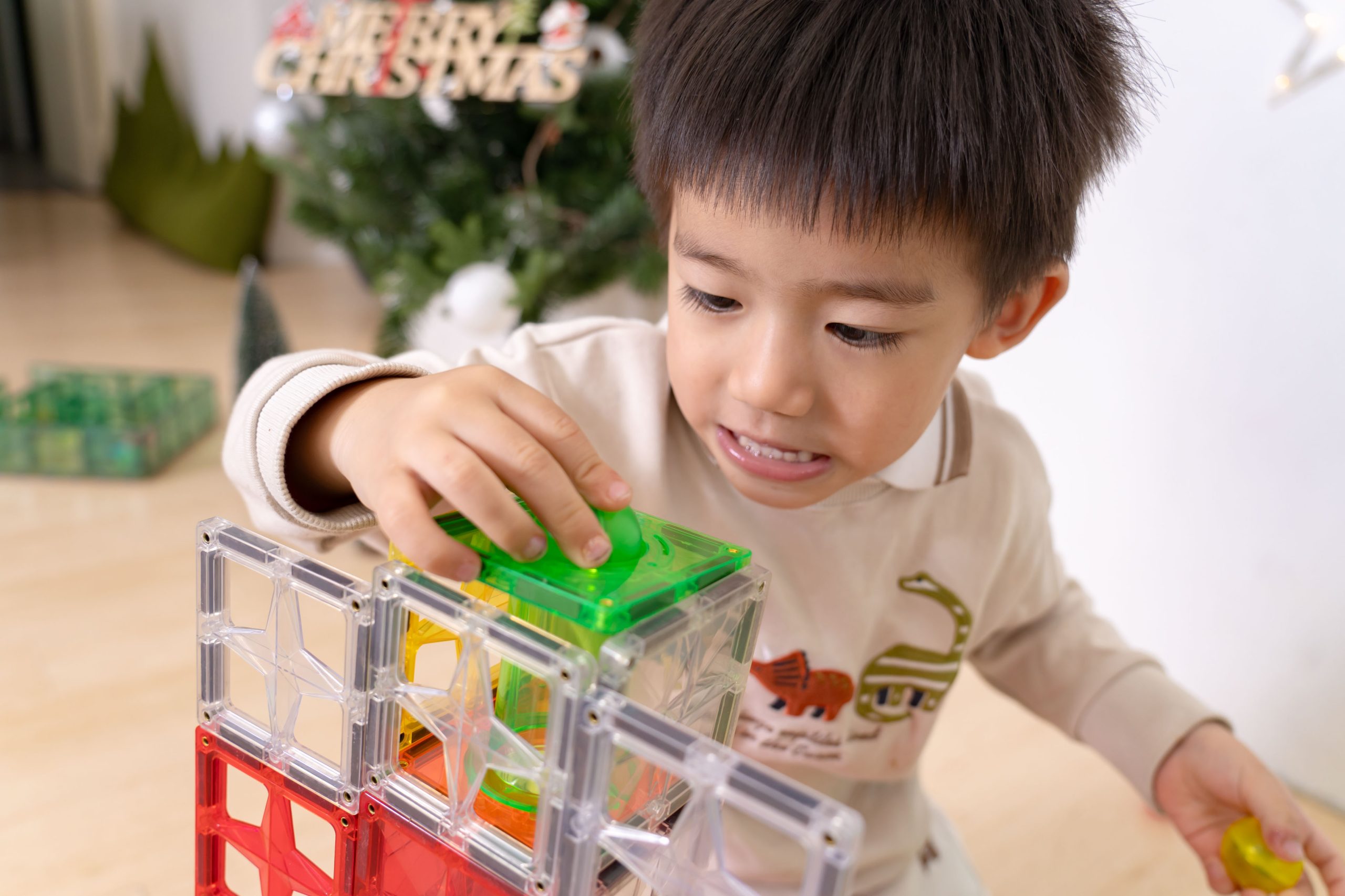 玩出未來創造力【MNTL多彩藝術磁力片、磁力積木、迷你磁力片】0-10歲玩法分享+實玩影片｜茜茜團購推薦