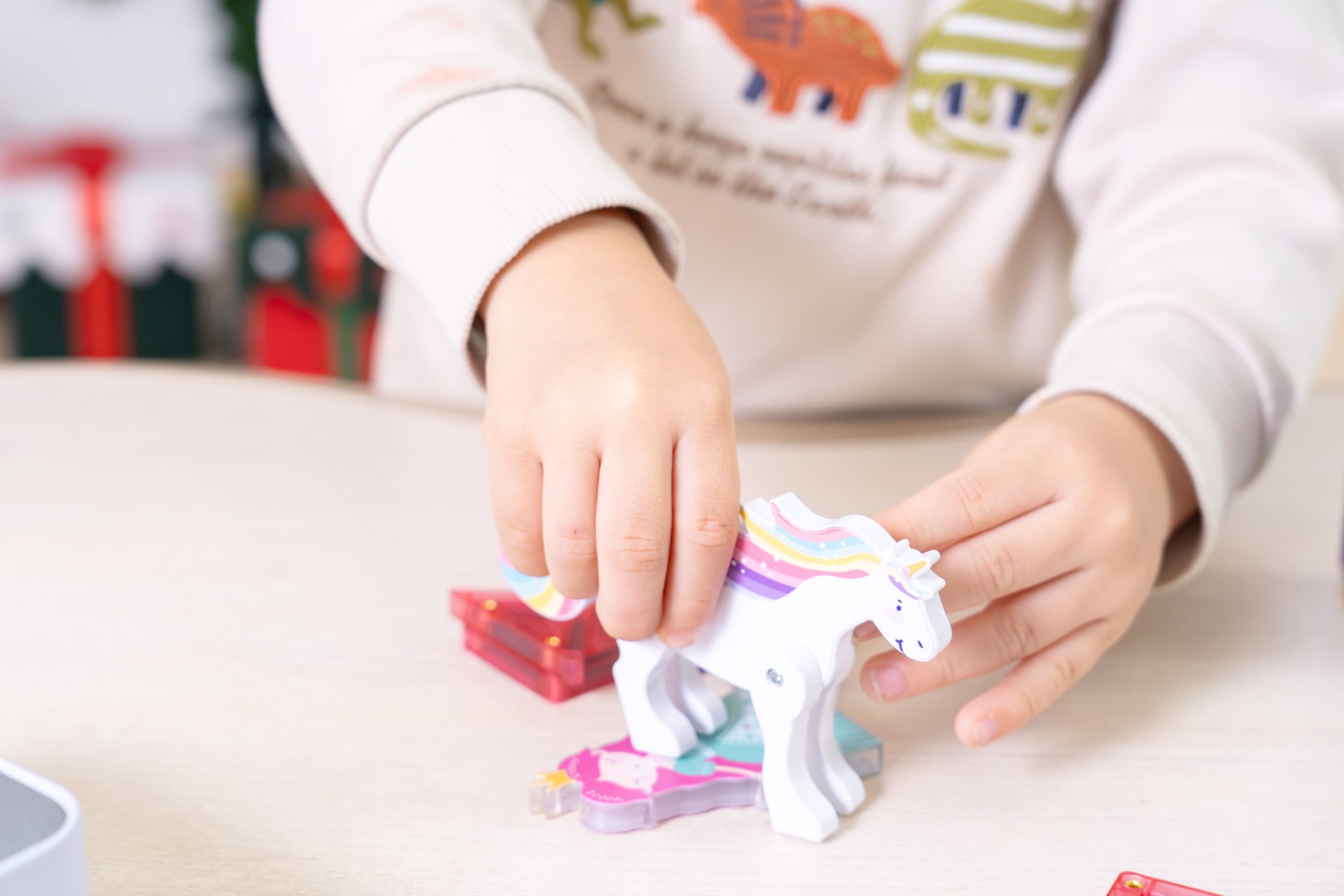 玩出未來創造力【MNTL多彩藝術磁力片、磁力積木、迷你磁力片】0-10歲玩法分享+實玩影片｜茜茜團購推薦