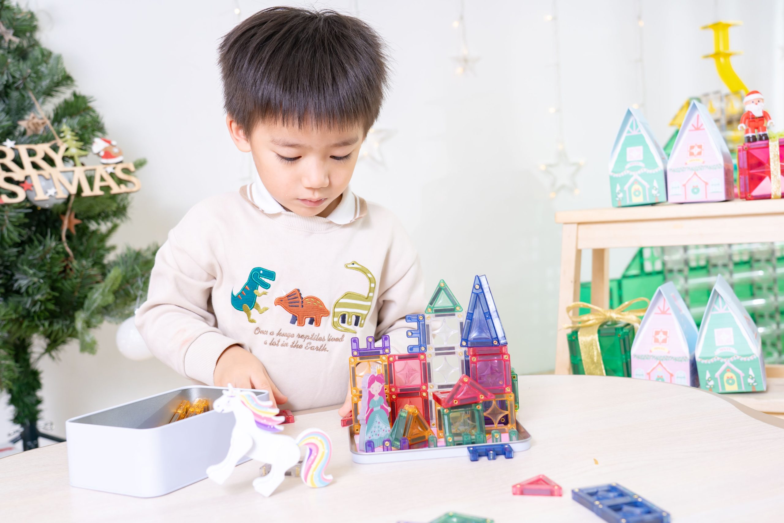 玩出未來創造力【MNTL多彩藝術磁力片、磁力積木、迷你磁力片】0-10歲玩法分享+實玩影片｜茜茜團購推薦