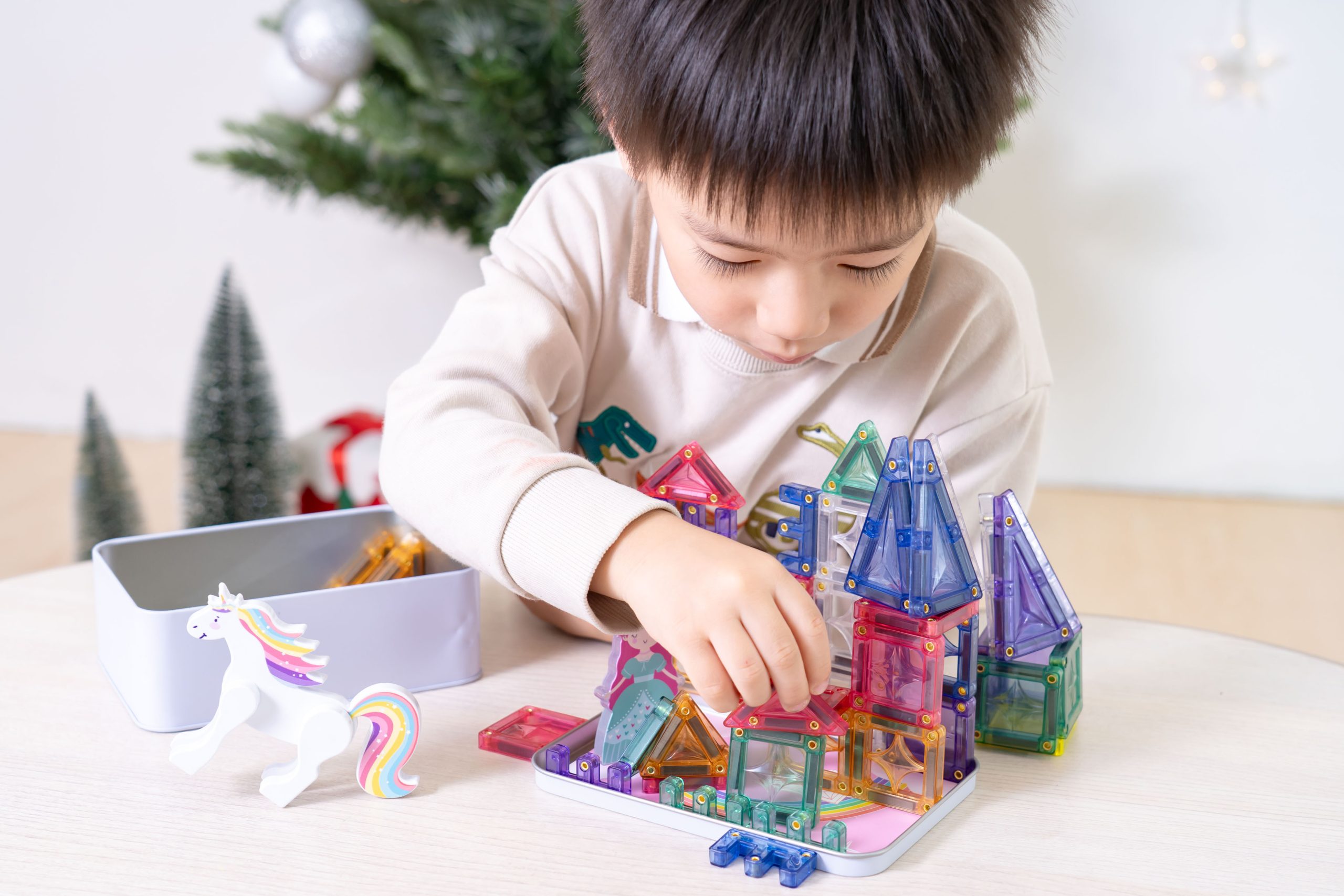 玩出未來創造力【MNTL多彩藝術磁力片、磁力積木、迷你磁力片】0-10歲玩法分享+實玩影片｜茜茜團購推薦