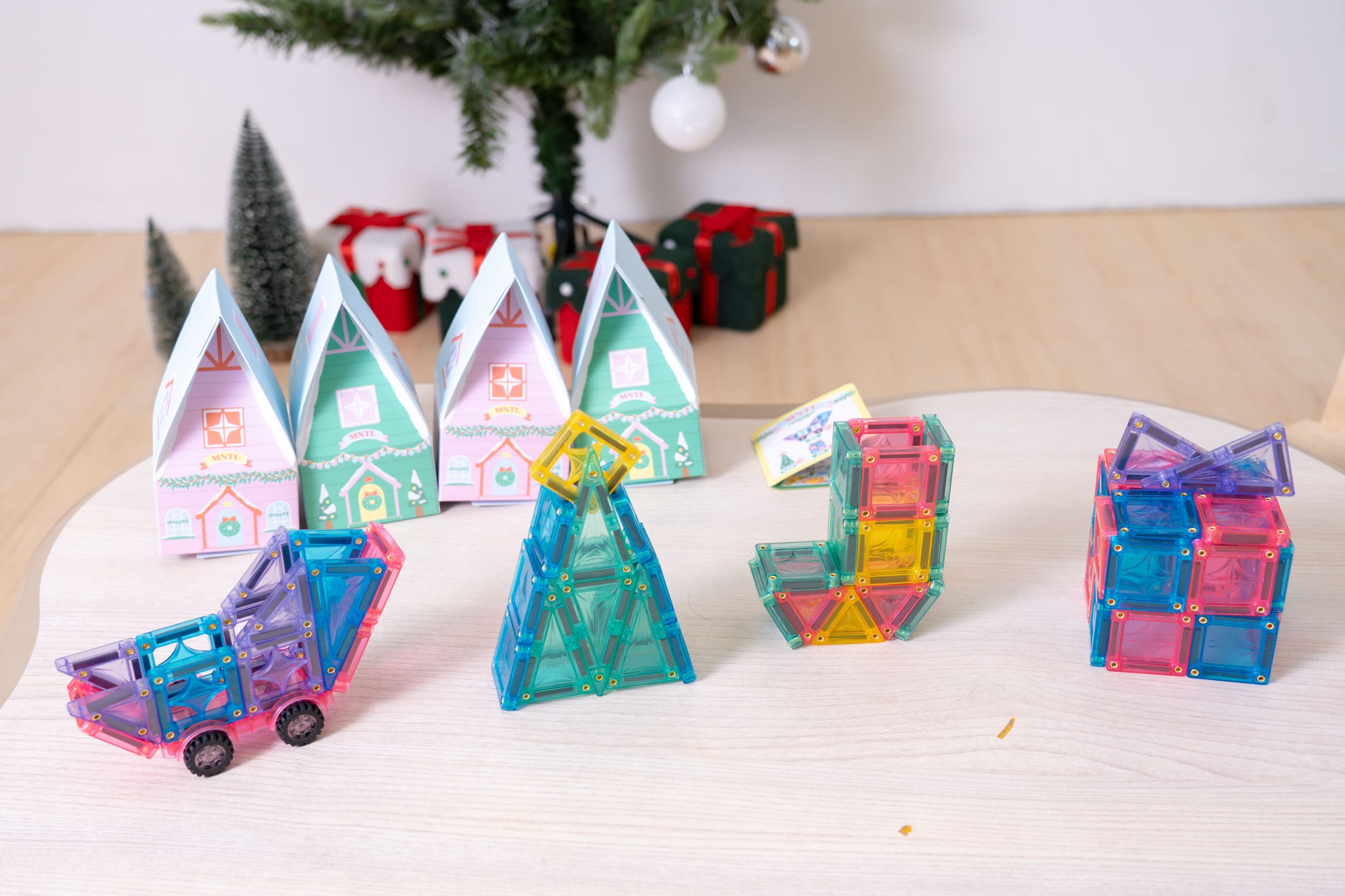 玩出未來創造力【MNTL多彩藝術磁力片、磁力積木、迷你磁力片】0-10歲玩法分享+實玩影片｜茜茜團購推薦