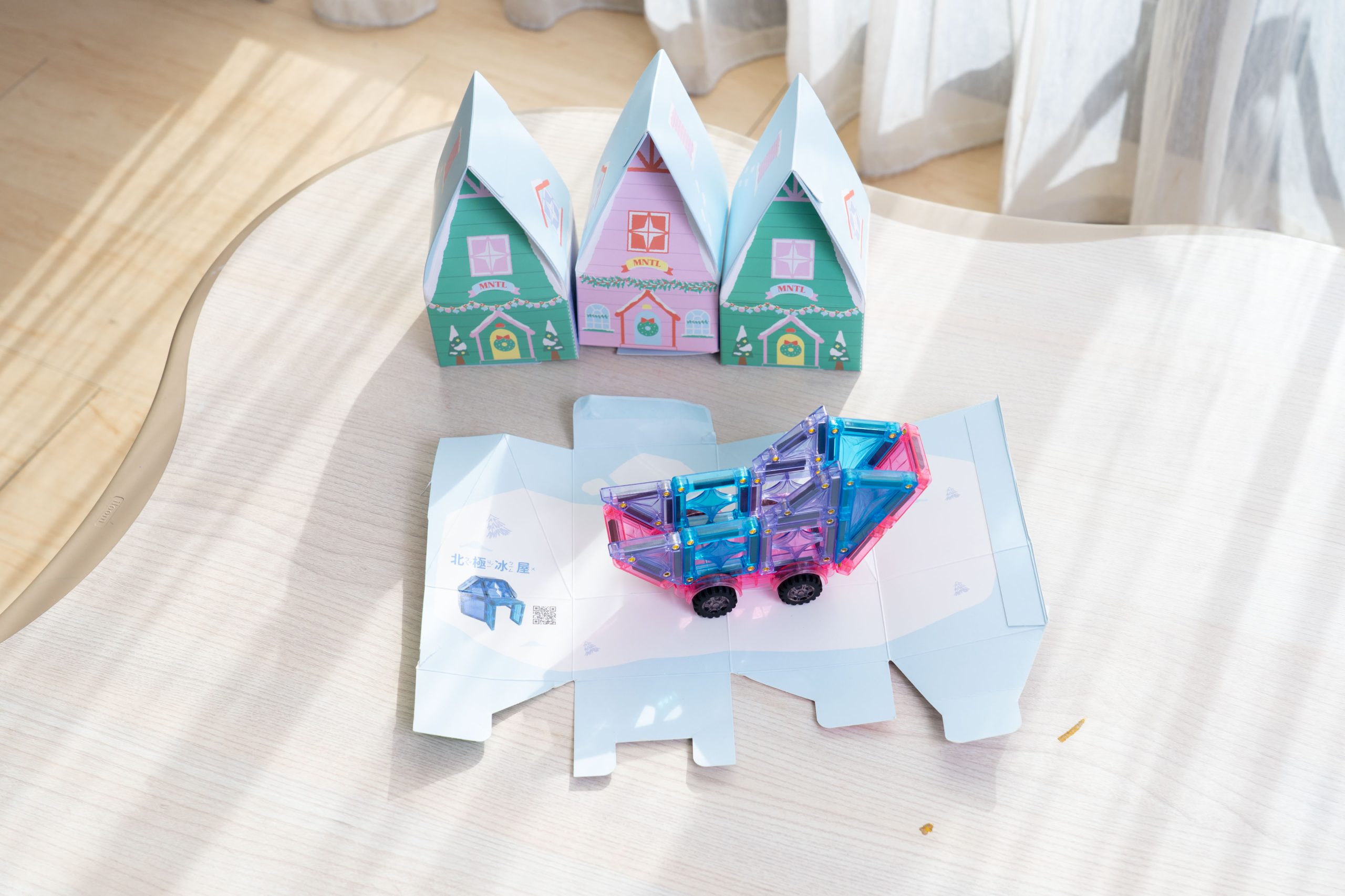 玩出未來創造力【MNTL多彩藝術磁力片、磁力積木、迷你磁力片】0-10歲玩法分享+實玩影片｜茜茜團購推薦