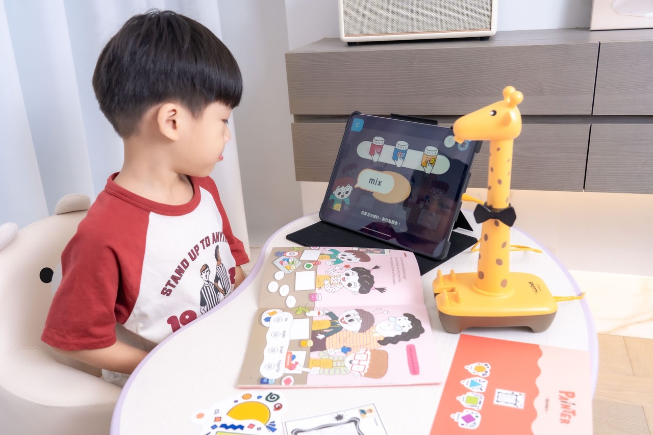 讓孩子愛上閱讀！【AR pedia虛實互動式英文繪本。中英發音】AR Words英語角色扮演+迪士尼互動繪本｜導讀電子書+茜茜延伸教材+學習單