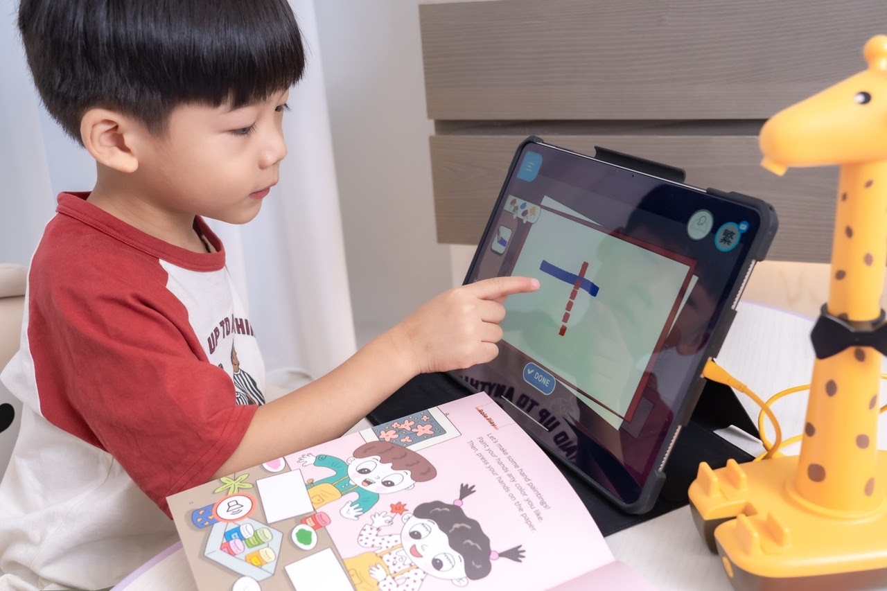 讓孩子愛上閱讀！【AR pedia虛實互動式英文繪本。中英發音】AR Words英語角色扮演+迪士尼互動繪本｜導讀電子書+茜茜延伸教材+學習單