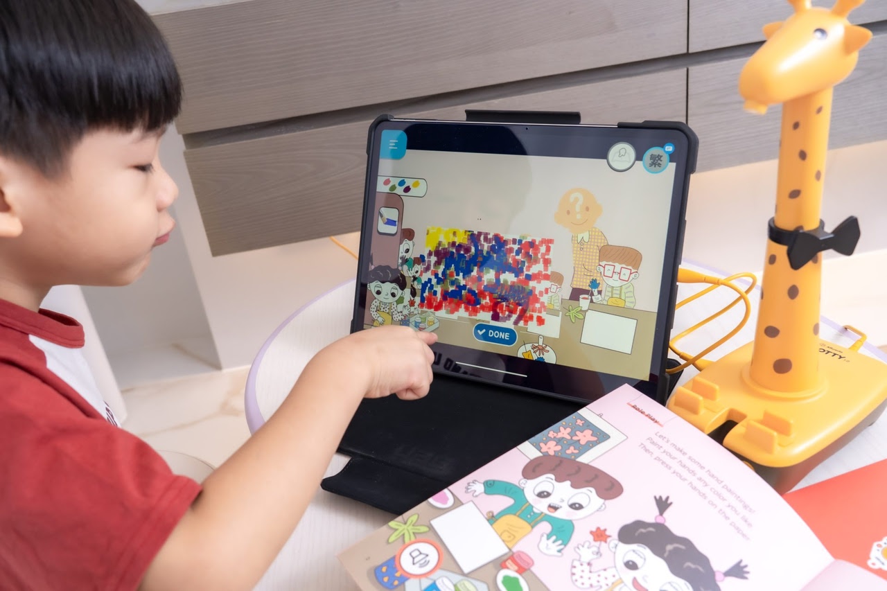 讓孩子愛上閱讀！【AR pedia虛實互動式英文繪本。中英發音】AR Words英語角色扮演+迪士尼互動繪本｜導讀電子書+茜茜延伸教材+學習單
