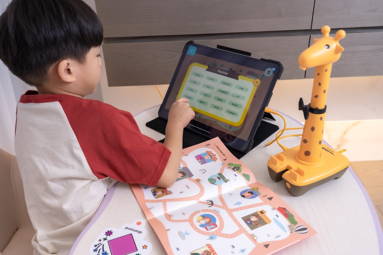 讓孩子愛上閱讀！【AR pedia虛實互動式英文繪本。中英發音】AR Words英語角色扮演+迪士尼互動繪本｜導讀電子書+茜茜延伸教材+學習單