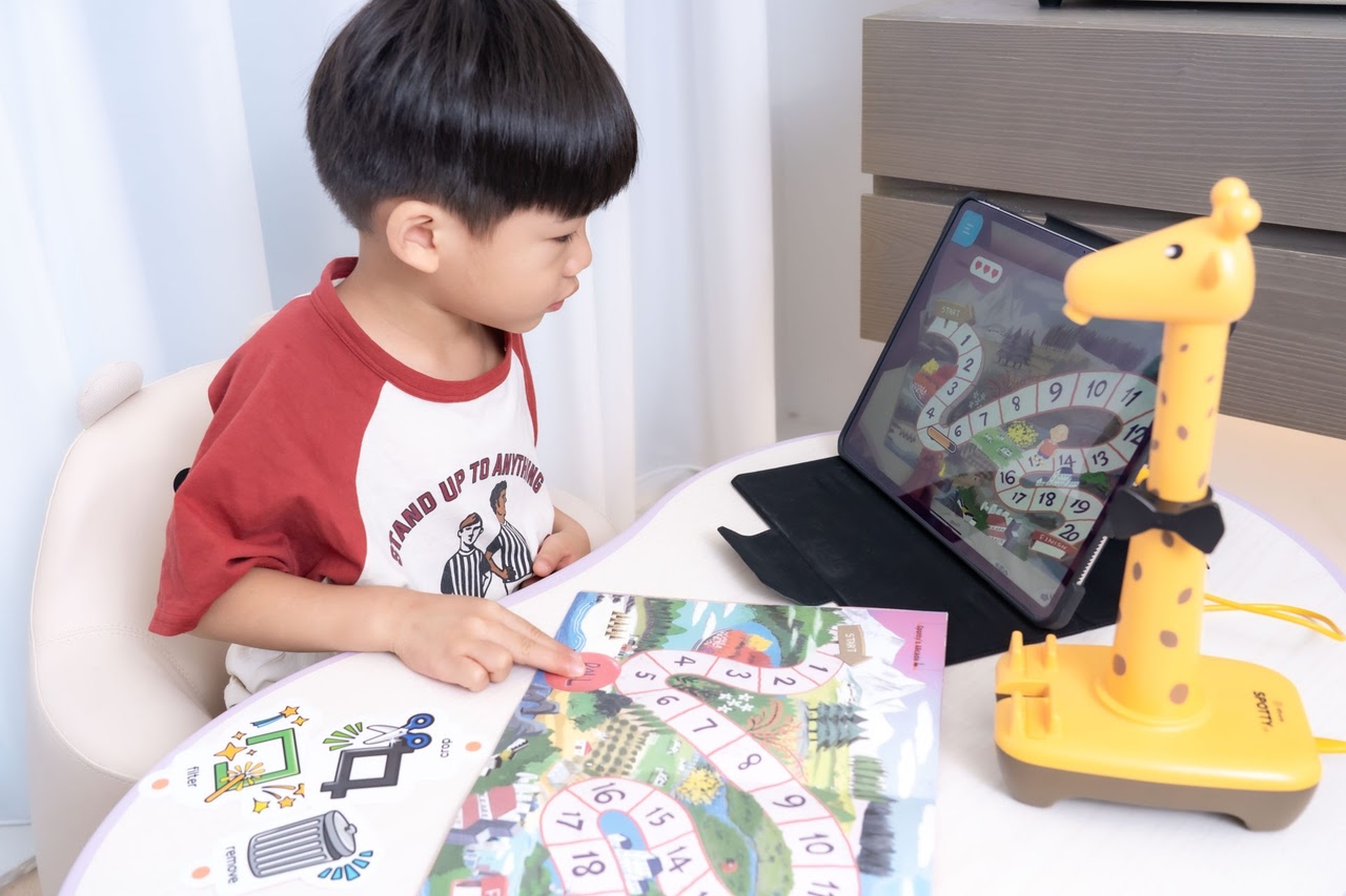 讓孩子愛上閱讀！【AR pedia虛實互動式英文繪本。中英發音】AR Words英語角色扮演+迪士尼互動繪本｜導讀電子書+茜茜延伸教材+學習單