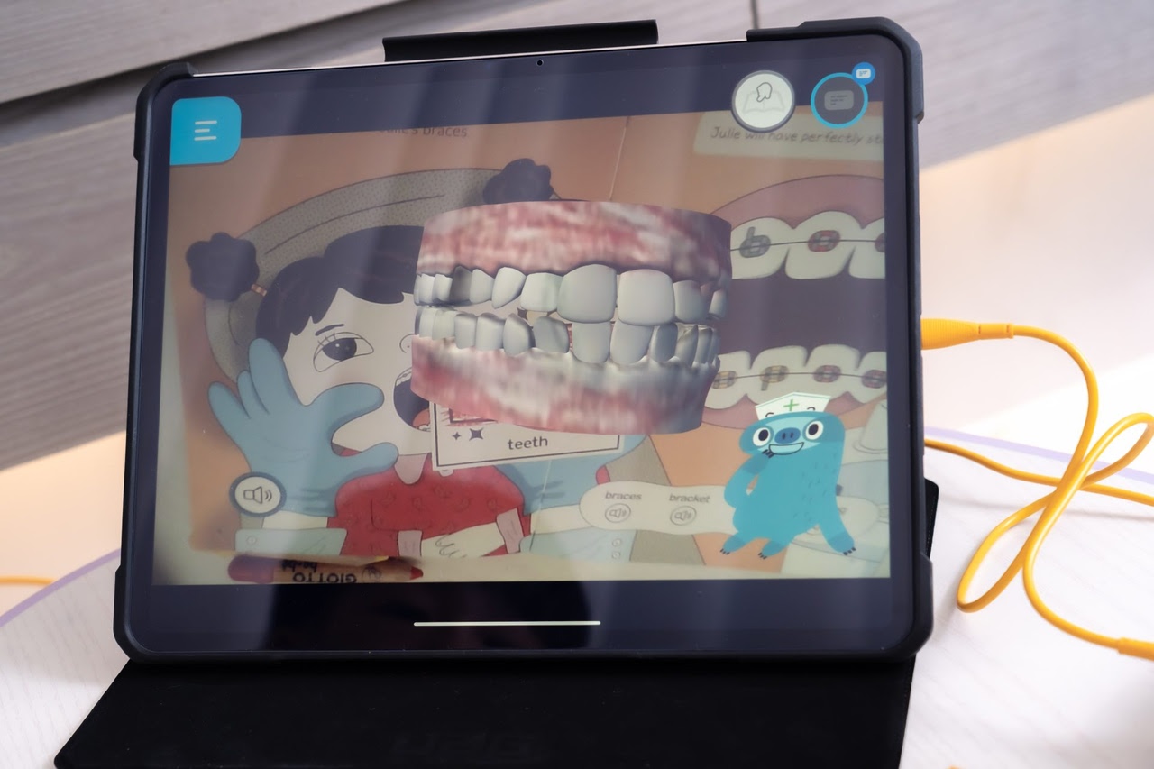 讓孩子愛上閱讀！【AR pedia虛實互動式英文繪本。中英發音】AR Words英語角色扮演+迪士尼互動繪本｜導讀電子書+茜茜延伸教材+學習單