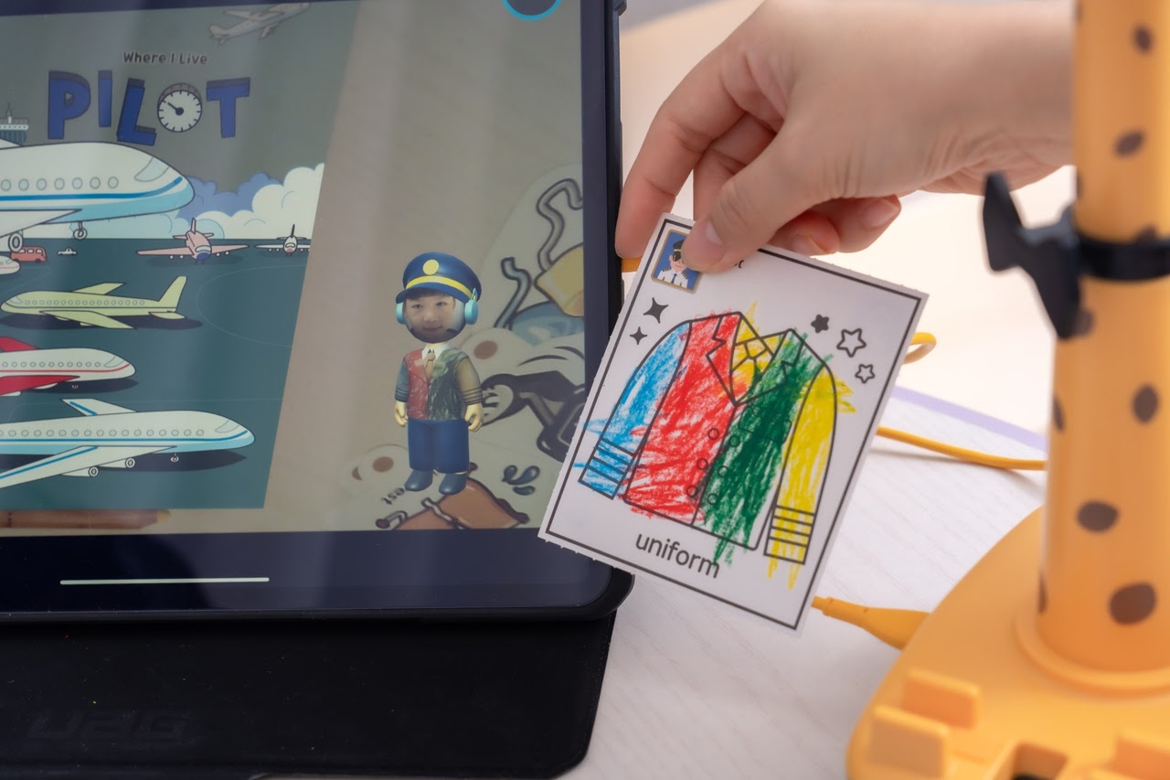 讓孩子愛上閱讀！【AR pedia虛實互動式英文繪本。中英發音】AR Words英語角色扮演+迪士尼互動繪本｜導讀電子書+茜茜延伸教材+學習單